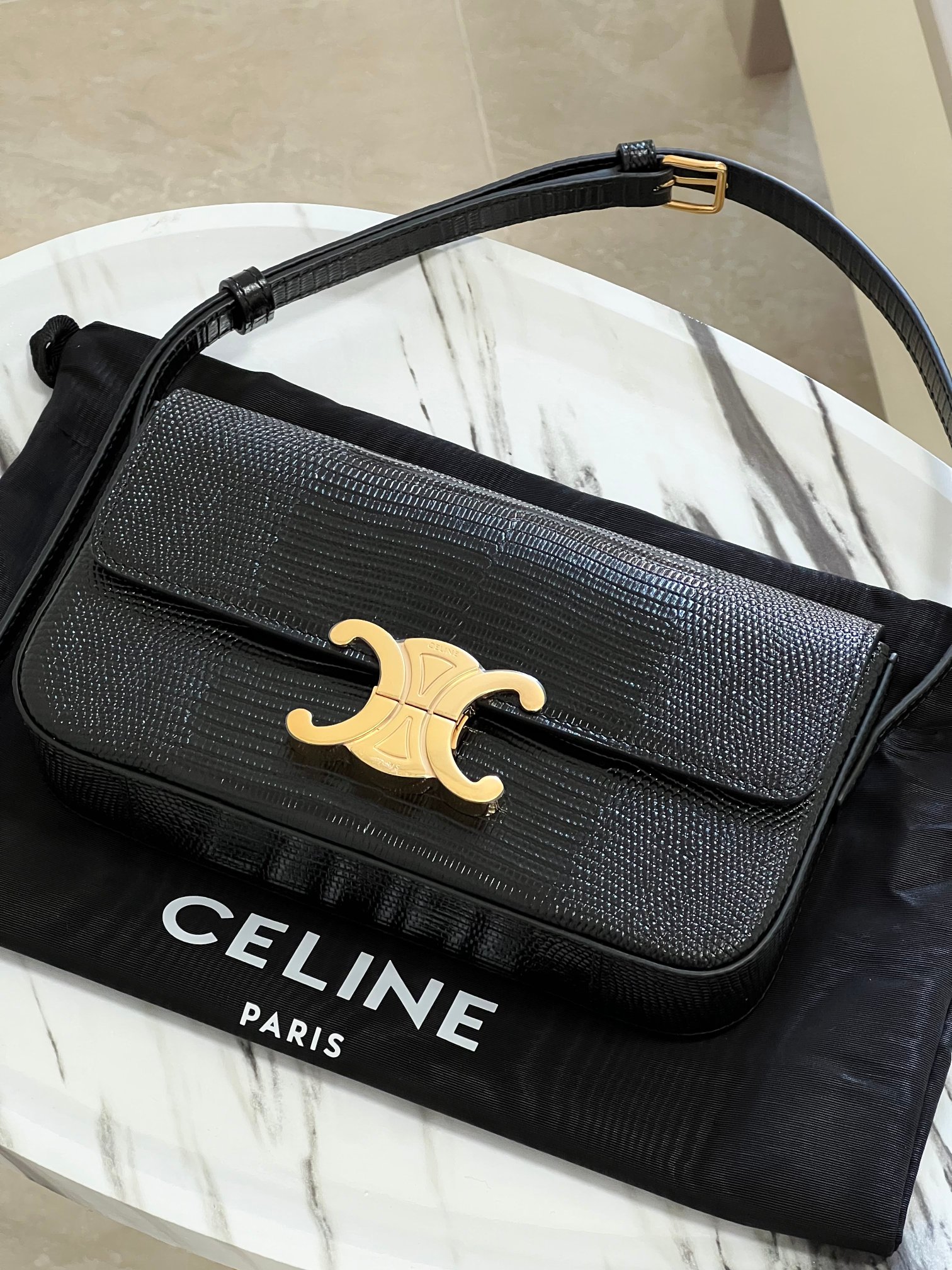 [Lizard "Gold Attraction Series] Celine Arc de Triomphe armpit lizard pattern (imported cowhide pressed lizard pattern) with special grade all-st
