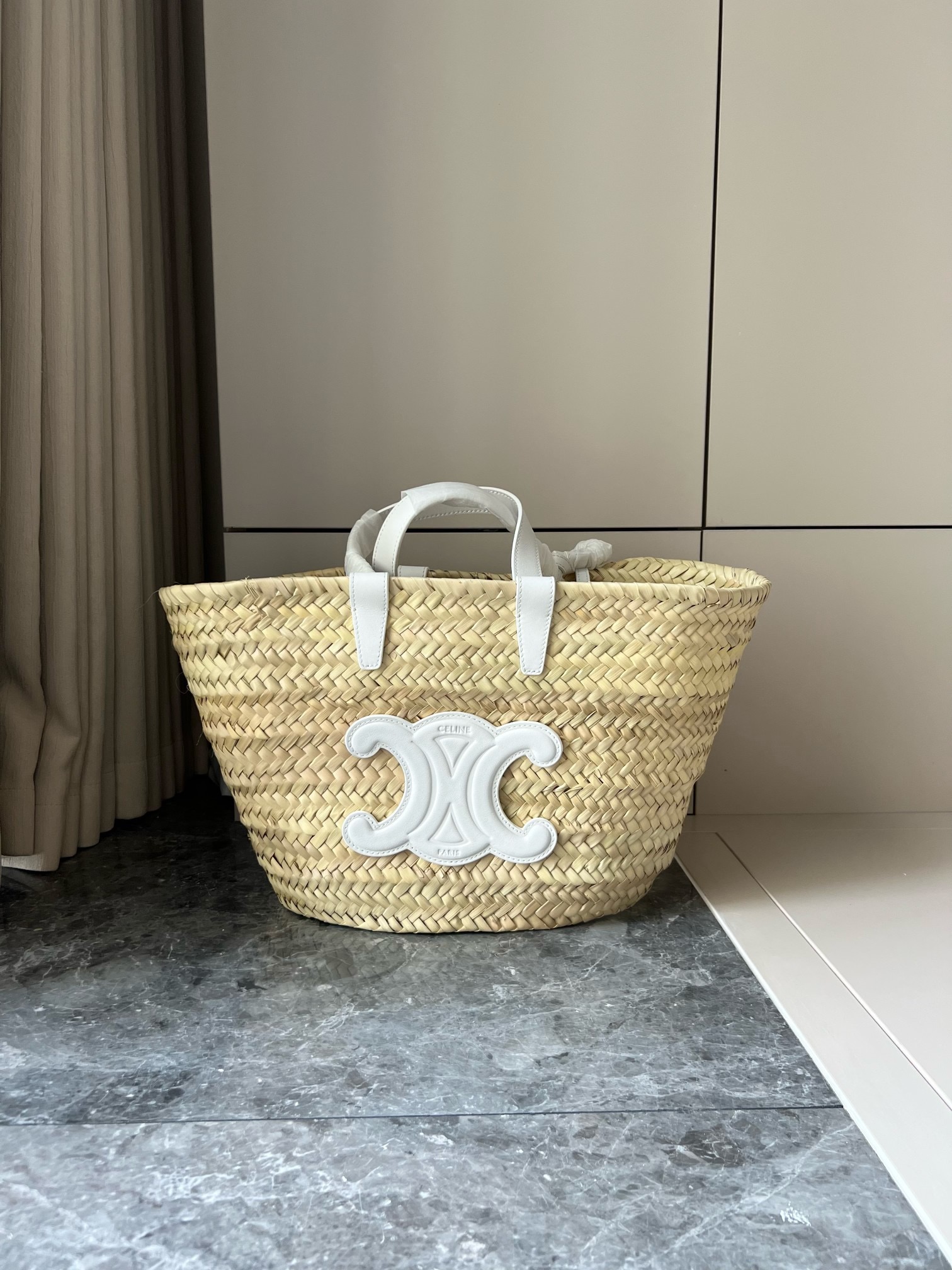 Celine Product _dlaqf91WvwLDRqQh7ibTcDAVjr8MAKY-0LlJMdQ