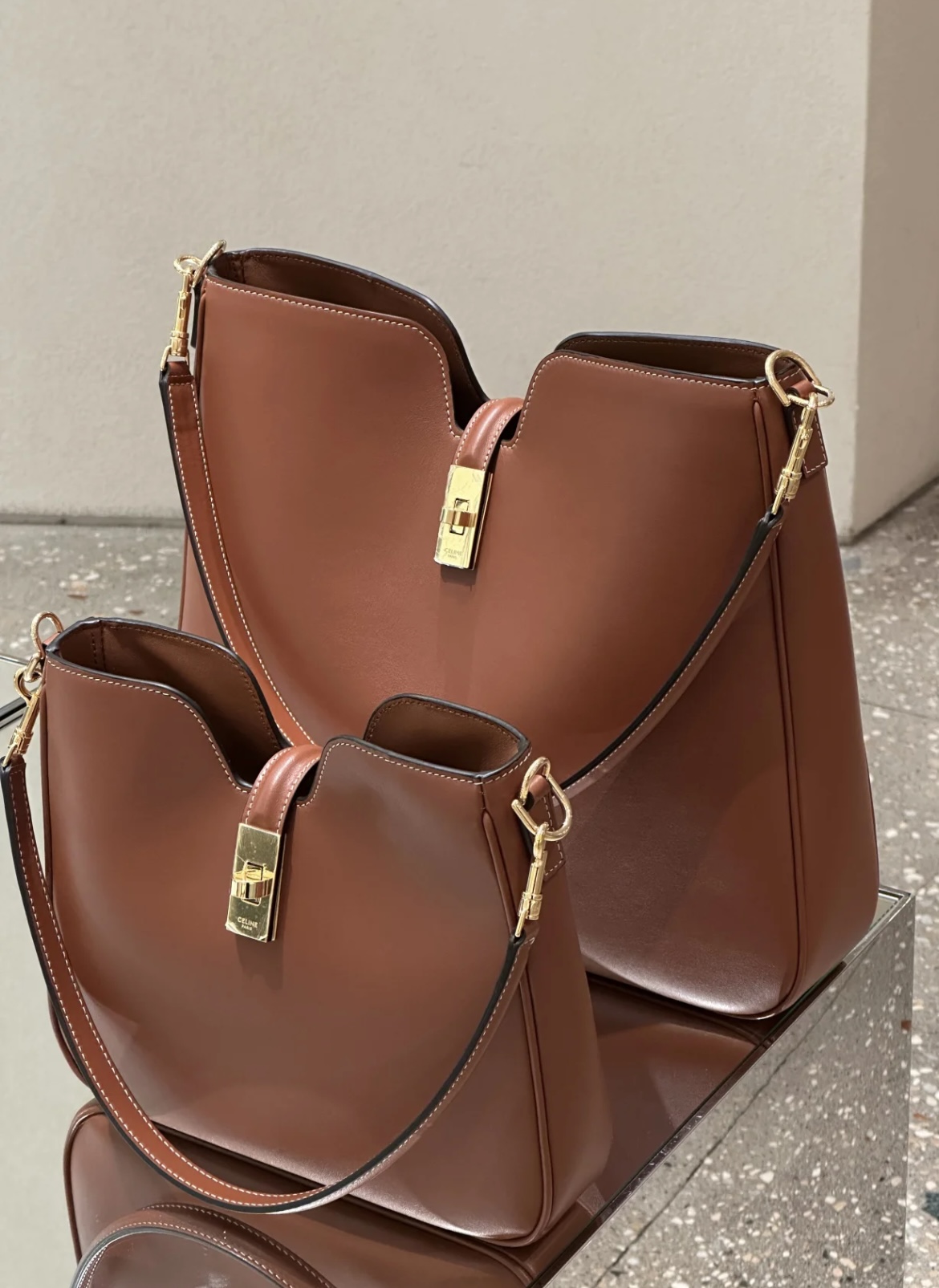 Celine Product _dcgqfeKaO4WiphE7rVAuR8U6c2cNPdMbs12J4kA