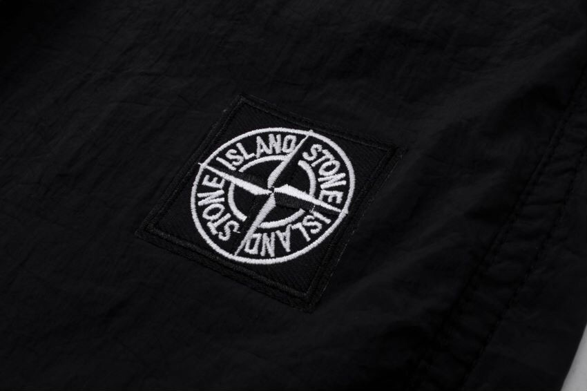 “Stone Island Tide-Proof Outdoors: 5-Minute Shorts for Men and Women” - 图片 9