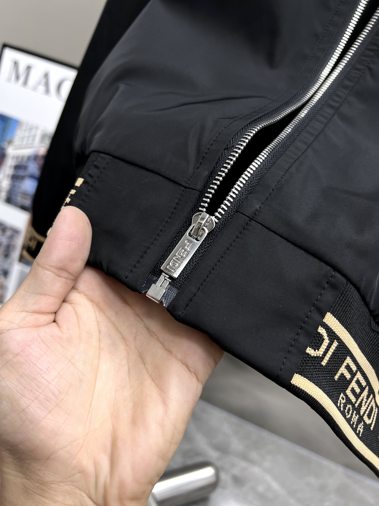 High-End Custom Fendi Baseball Jackets: Quality, Style, and Versatility - 图片 7