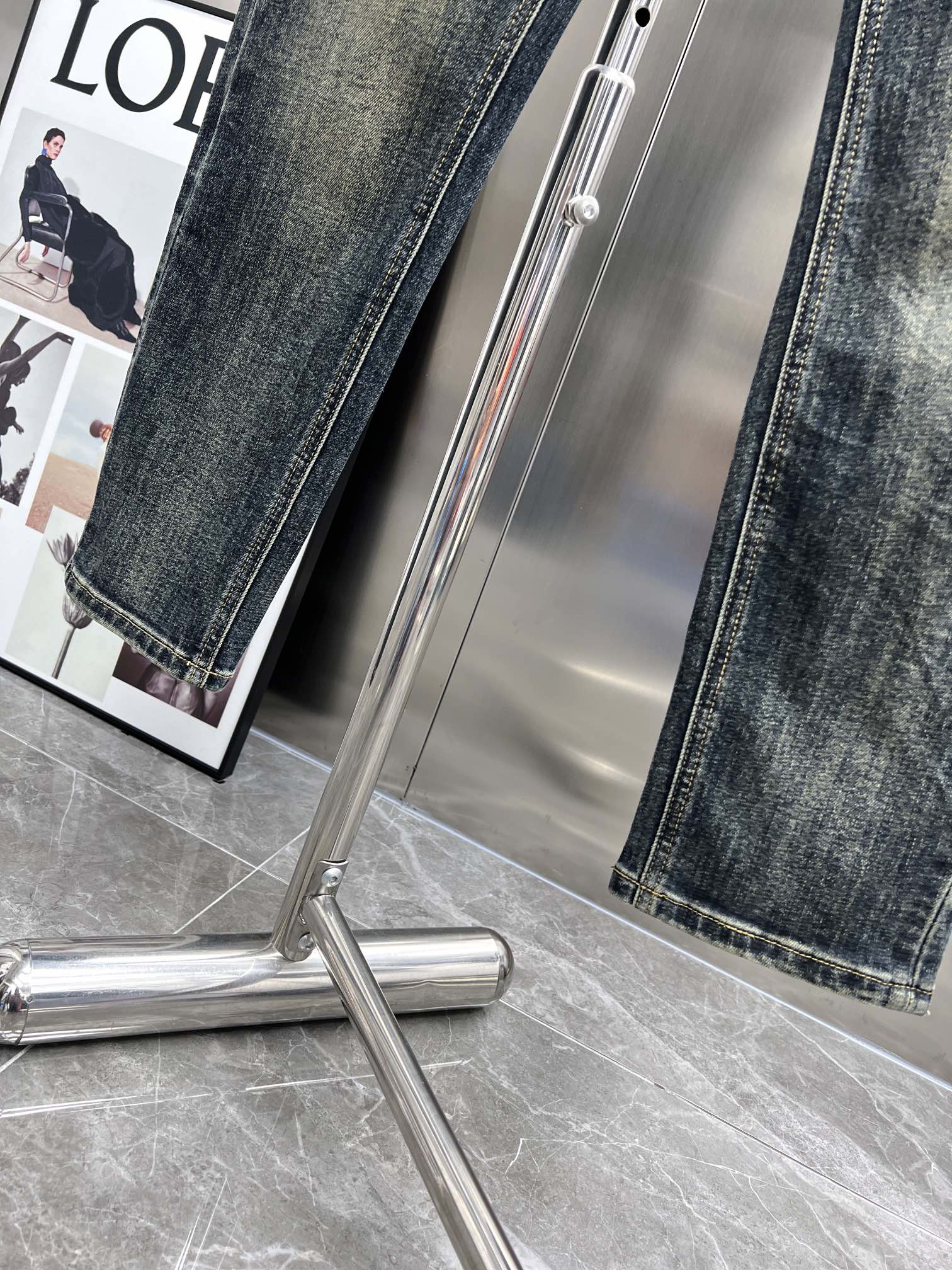 Gucci 2024 SS New Jeans: High-Quality Cotton Fabric with Unique Hardware, Sizes 28-36 - 图片 6