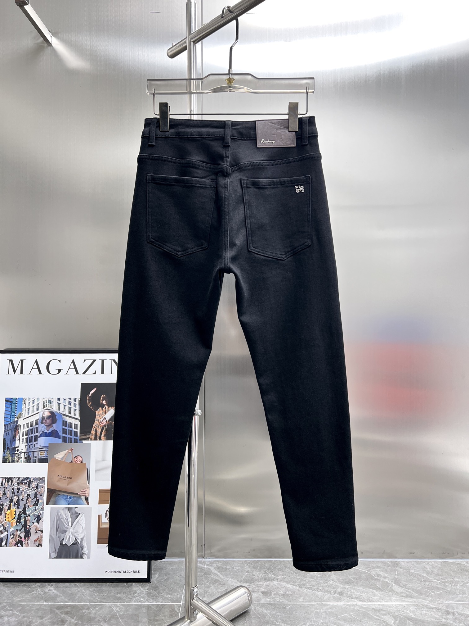Barbara Burberry 2024 SS New Jeans: Premium Quality Cotton with Unique Texture & Hardware - 图片 2