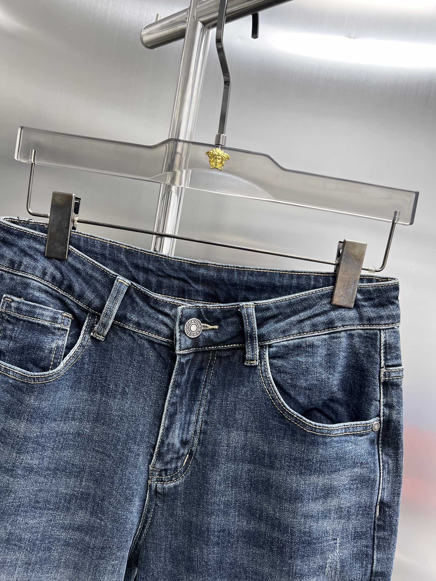 Gucci 2024 Ss Jeans: Hipster’s Must-Have with High-Quality Cotton Fabric - 图片 3