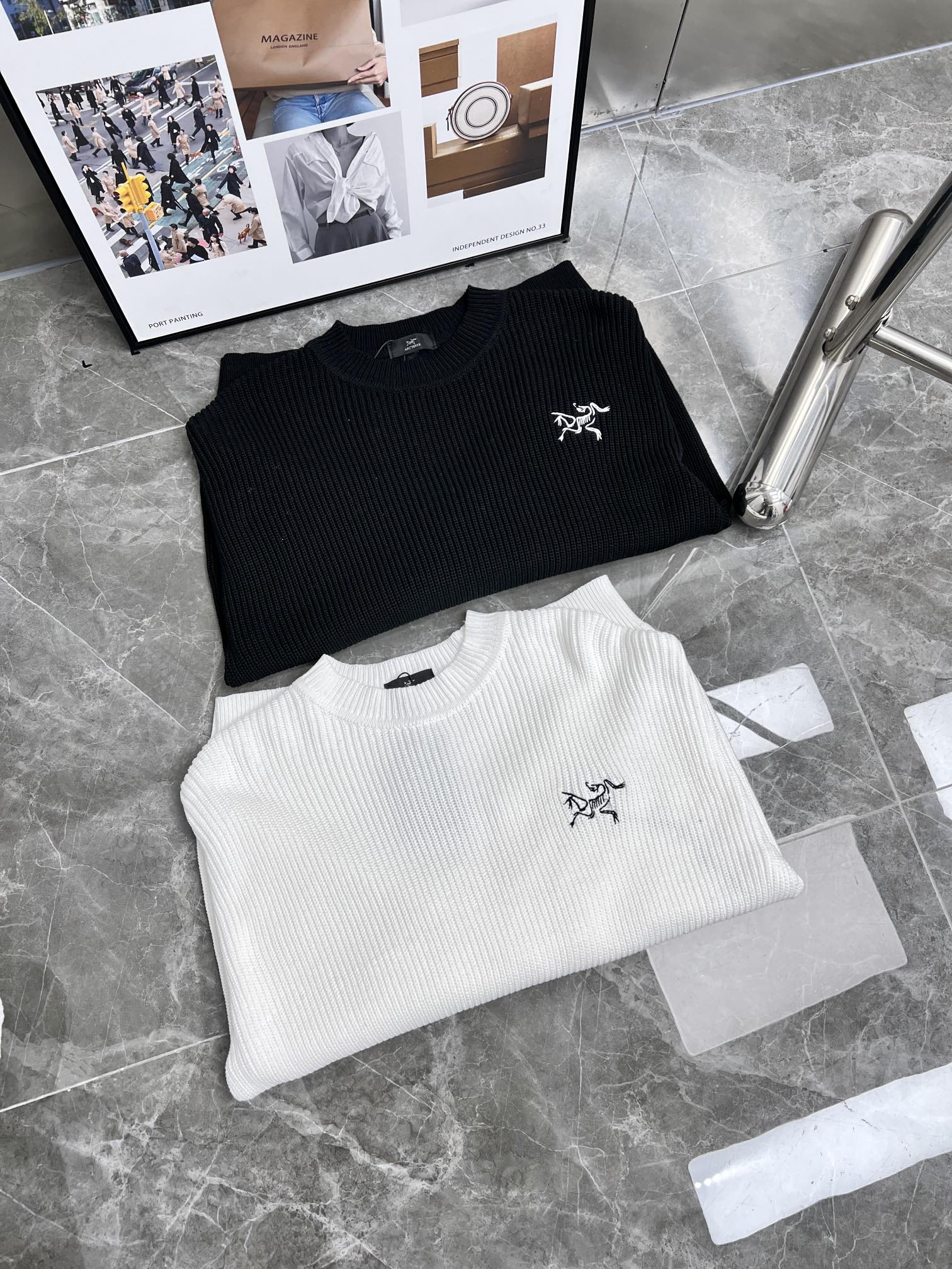 Arcteryx Italian Sweaters: High-Quality Fabric, Stylish Design, Classic Fashion Decorations, Various Sizes. - 图片 3
