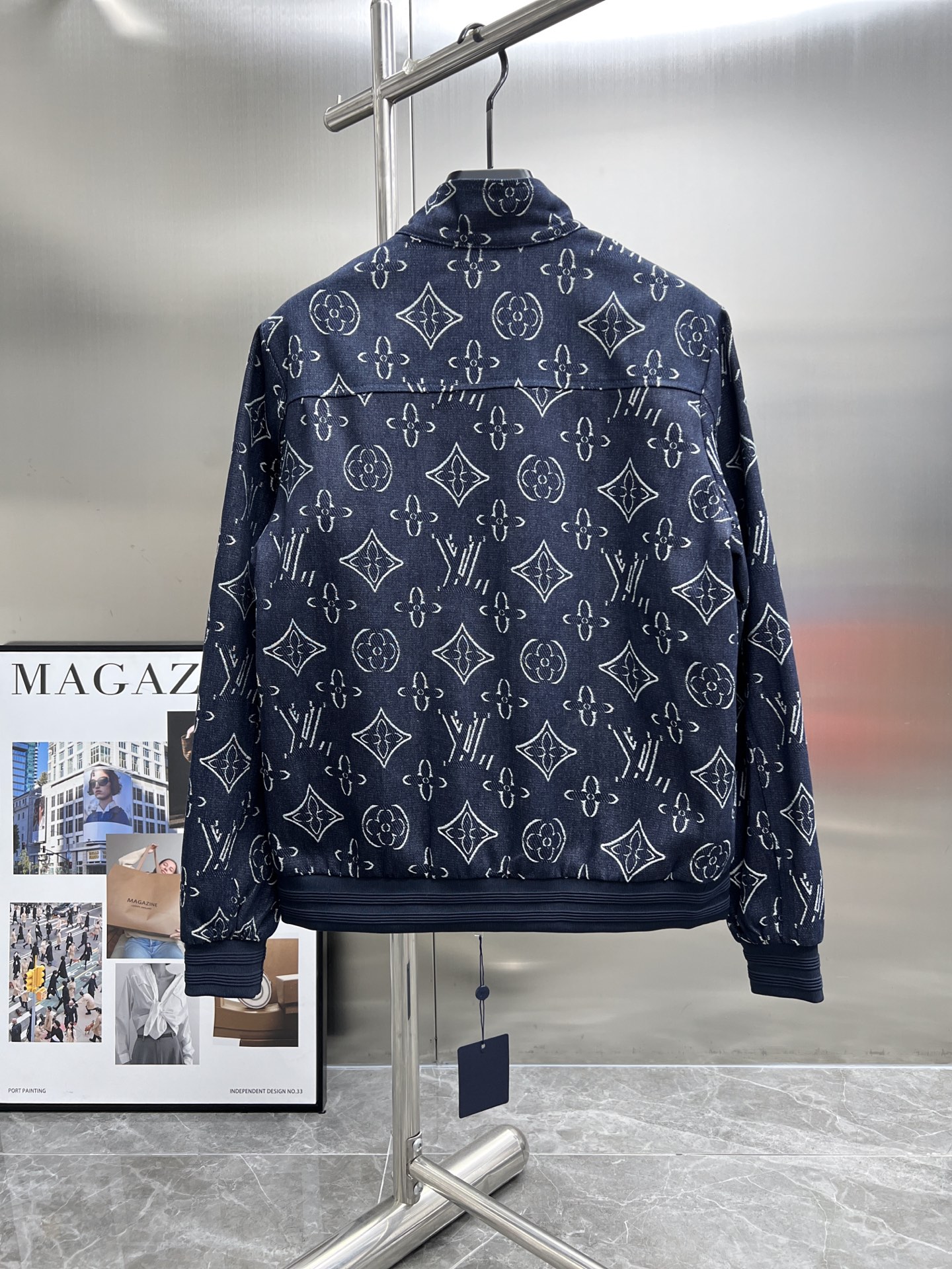 Chaqueta Bomber Louis Vuitton con Estampado Monograma para Hombre 4 i1750228404081 2471 0 2