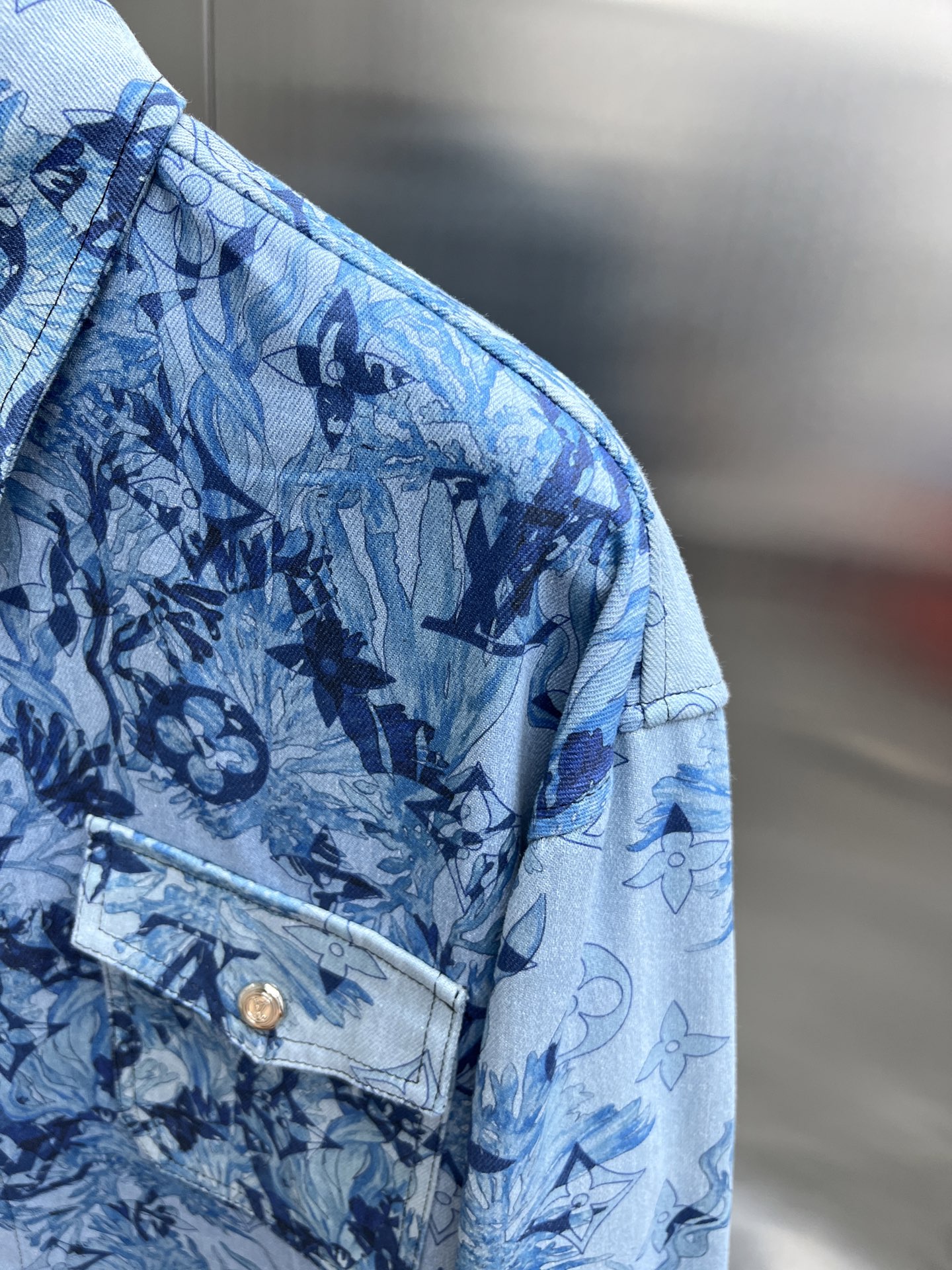 Louis Vuitton Camisa Vaquera con Estampado Floral para Hombre, Diseño Exclusivo 8 i1750315655091 5393 0 6