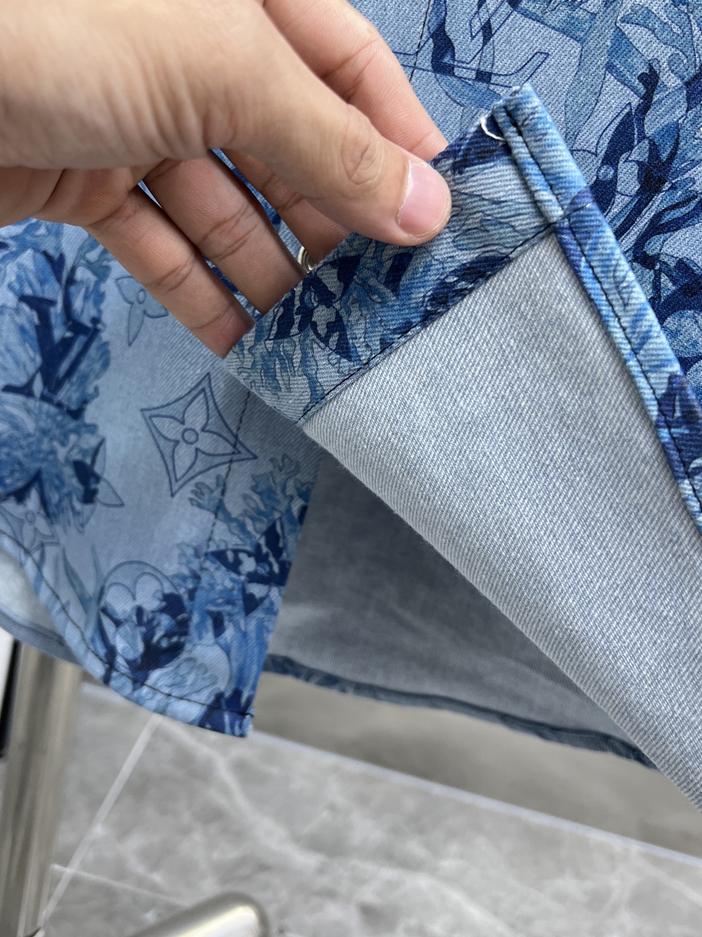 Louis Vuitton Camisa Vaquera con Estampado Floral para Hombre, Diseño Exclusivo 12 i1750315655927 4923 0 8