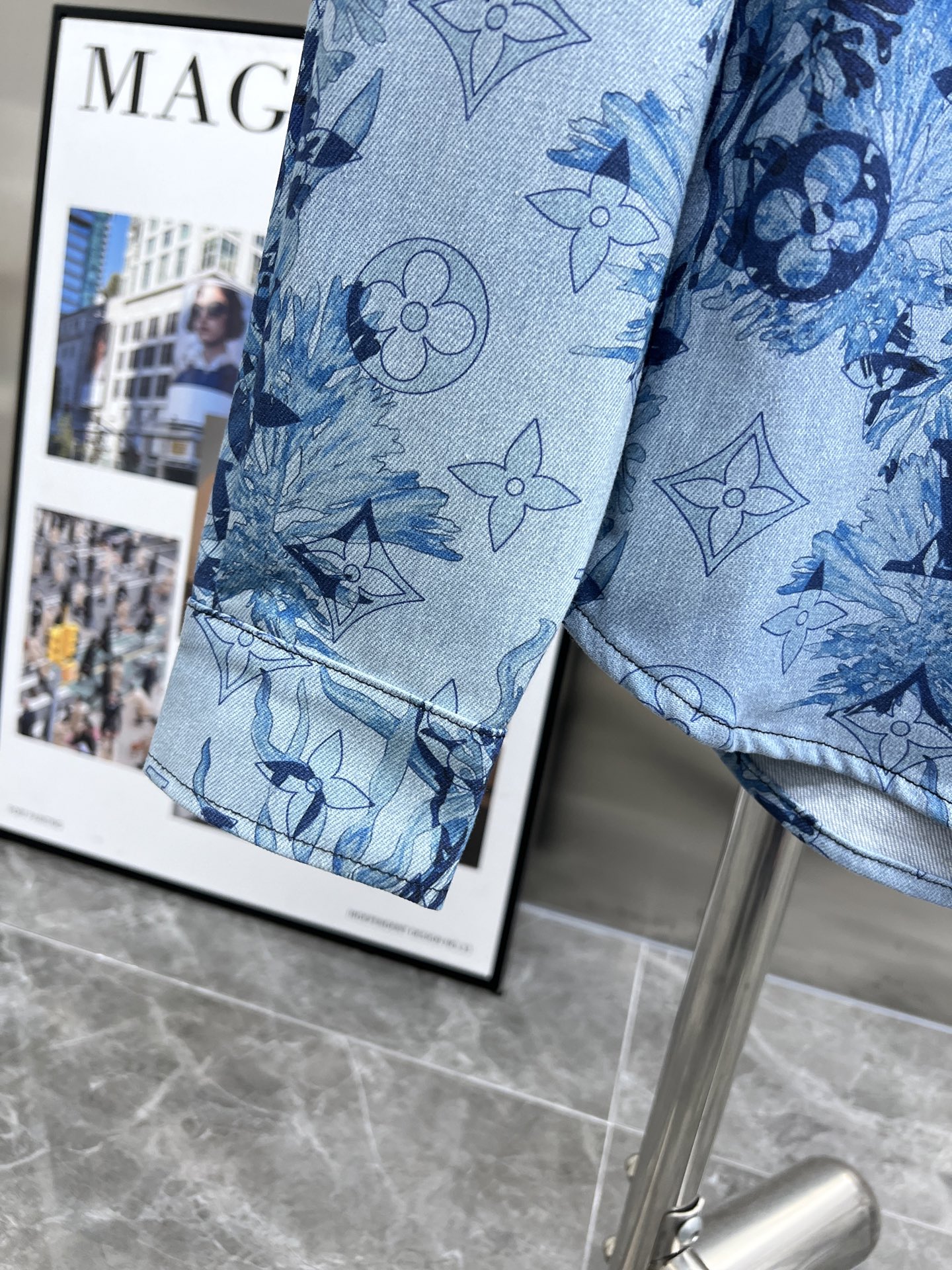 Louis Vuitton Camisa Vaquera con Estampado Floral para Hombre, Diseño Exclusivo 11 i1750315655939 164 0 10