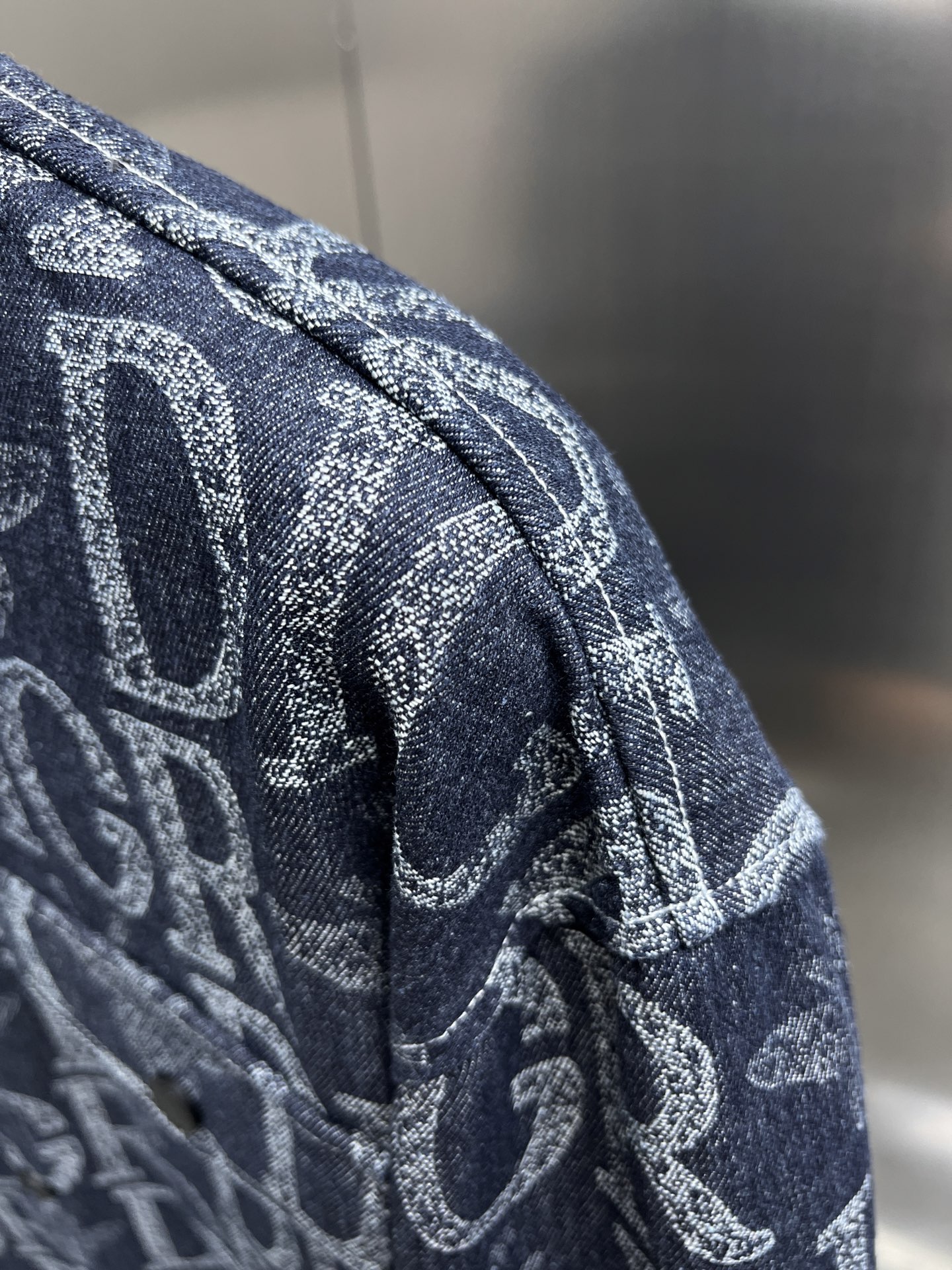 Camisa Vaquera Dior con Estampado Integral - Elegancia y Estilo 8 i1750407094667 4634 0 6