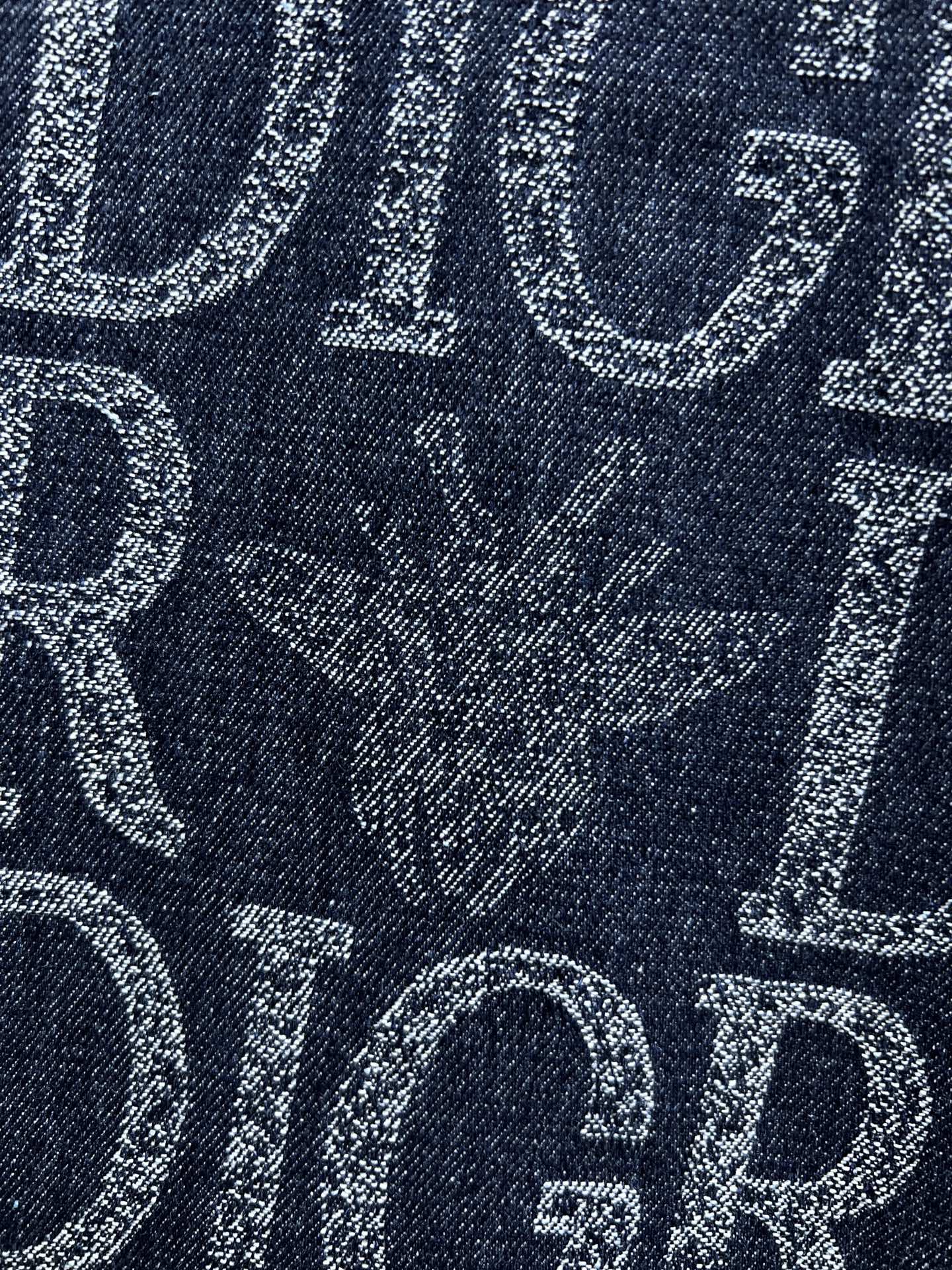 Camisa Vaquera Dior con Estampado Integral - Elegancia y Estilo 10 i1750407094697 844 0 8