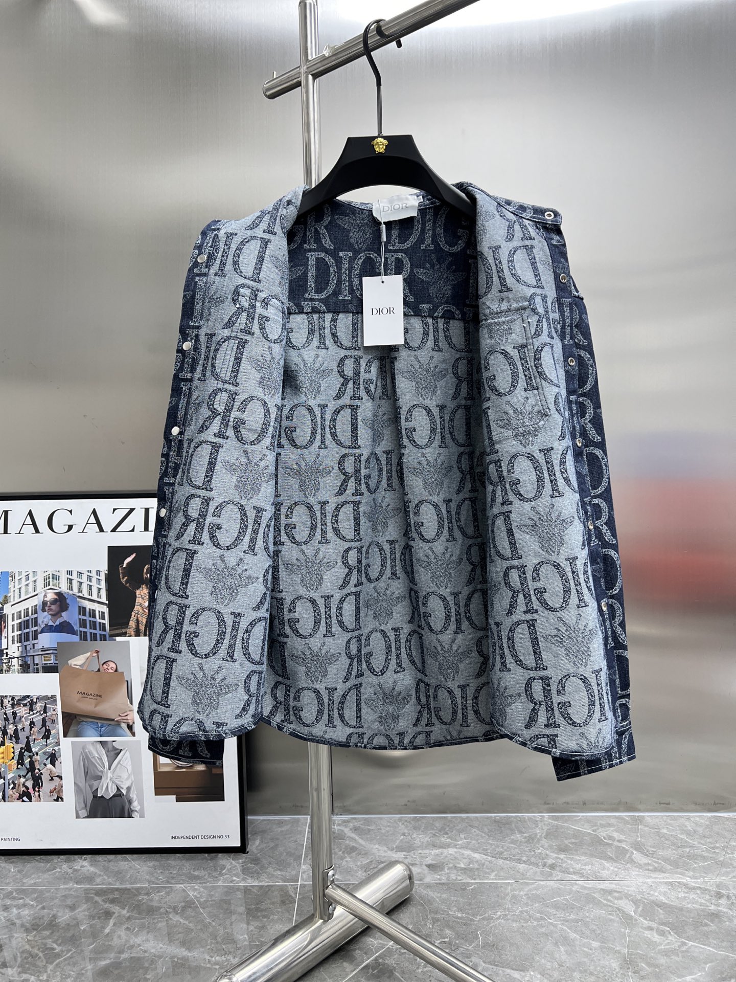 Camisa Vaquera Dior con Estampado Integral - Elegancia y Estilo 3 i1750407096264 2241 0 1