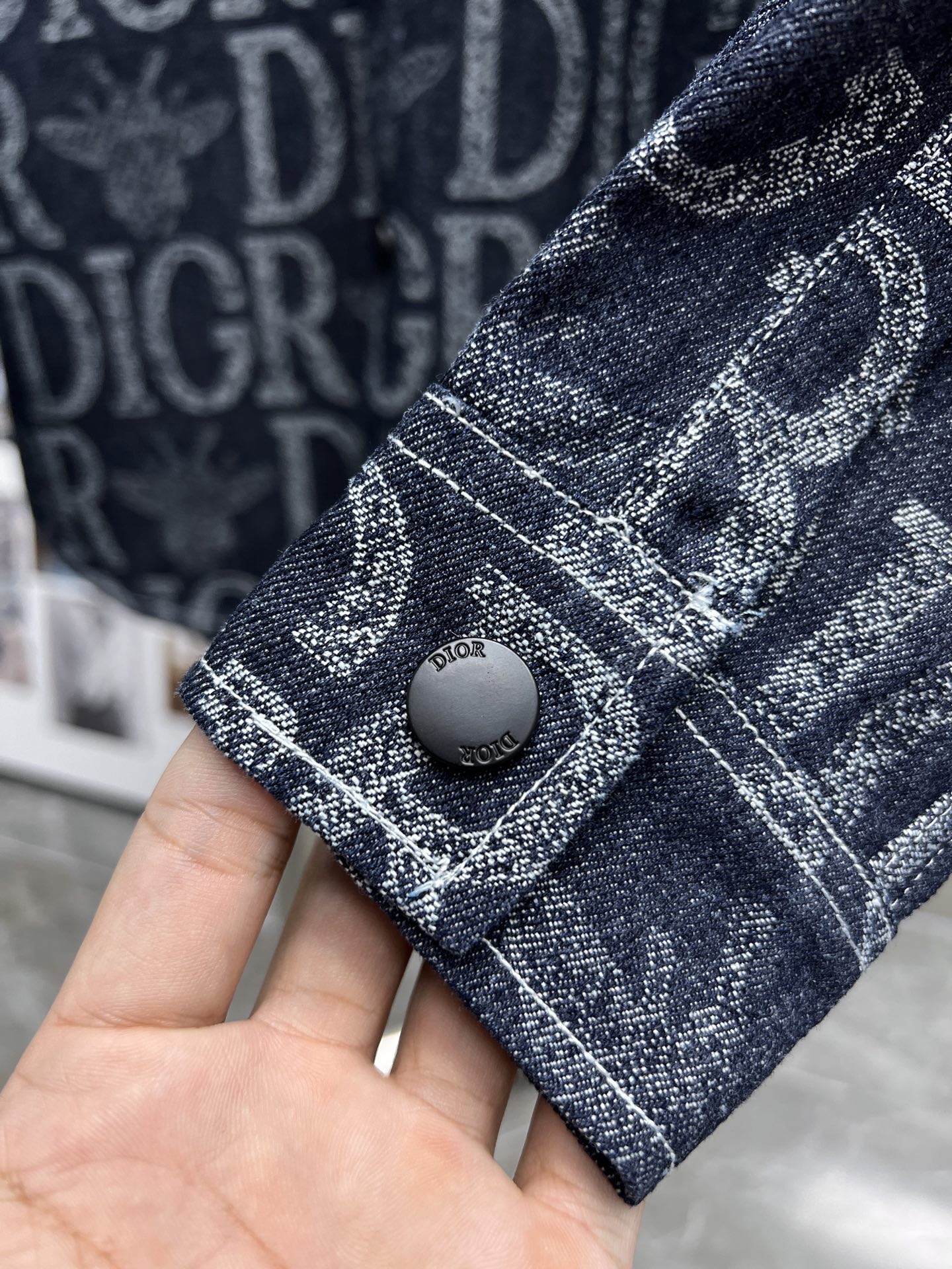 Camisa Vaquera Dior con Estampado Integral - Elegancia y Estilo 13 i1750407096356 5098 0 11