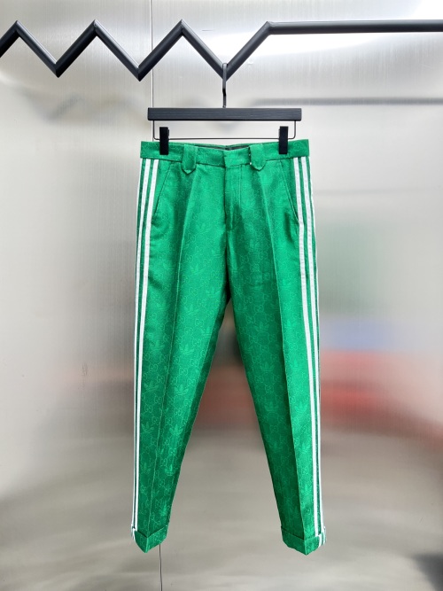 מכנסיים Gucci ירוקים בסגנון יחודים במיוחד במיוחד 1 מכנסיים Gucci ירוקים בסגנון יחודים במיוחד במיוחד