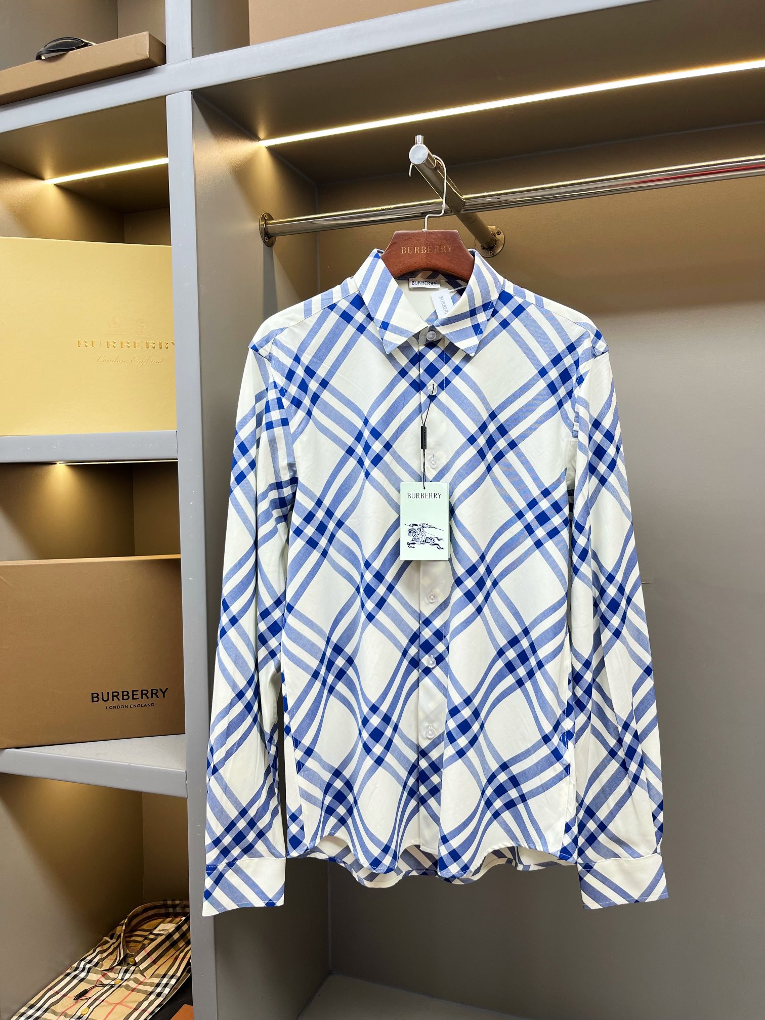 Camisa de algodón de sarga BBR, el canal insignia de BUR, el precio del sitio web oficial es 5000 y está listo para ago…