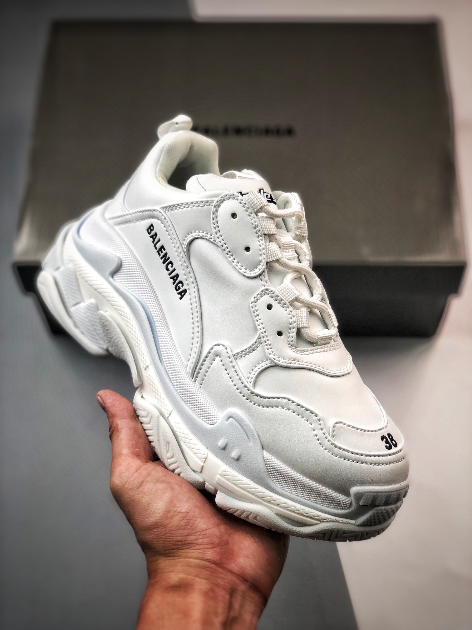 特价清货原400+纯原BALENCIAGADefenderRubberPlatformSneakers巴