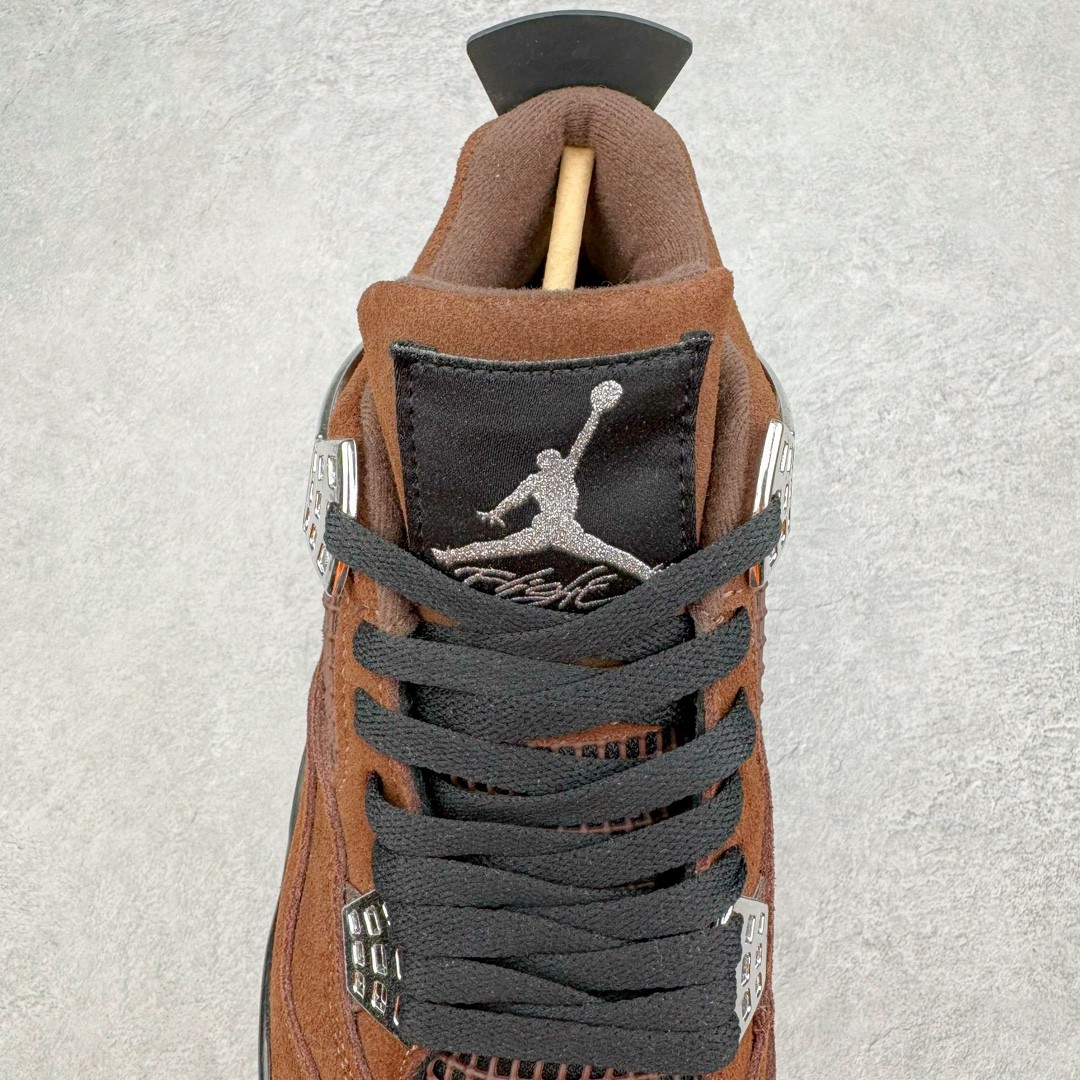 #KZ神版福利回馈‼️💰99
Air Jordan AJ4 Retro 电镀黑棕 AQ9129-002 独家外贸特供尺码含 48 国内外口碑最好最推荐的产品 市场中端王者 亲自操刀耗时半年巨作 全套原纸板楦头开发 确保原汁原味 完美呈现四代版型 一比一鞋头弧度高度鞋身弧度 此版本只针对中端市场 皮料材质有所更替 其他数据细节工艺流程均保持一致 绝不口嗨 细节品控鞋型随意秒杀市面3XX 4XX 原厂TPU网格鞋带扣 正确内里网布 菱角分明不变形无多余毛边 柔软性质感一致于原鞋 市场唯一原厂鞋扣模具 背面可见隐藏注塑口 原厂织唛标 原厂飞人电绣工艺 尾指中部跳三针 独家绑鞋带手法 印刷中底布 四线拉帮 米色美纹纸贴合固定 进口港宝加持 后跟自然饱满 全鞋荧光划线卡点 追求极致完美 每一双都是工艺品 多重QC质检 超越公司货的品控标准 实实在在的免检产品 尺码:35.5 36 36.5 37.5 38 38.5 39 40 40.5 41 42 42.5 43 44 44.5 45 46 47.5 48
编码:by1936070