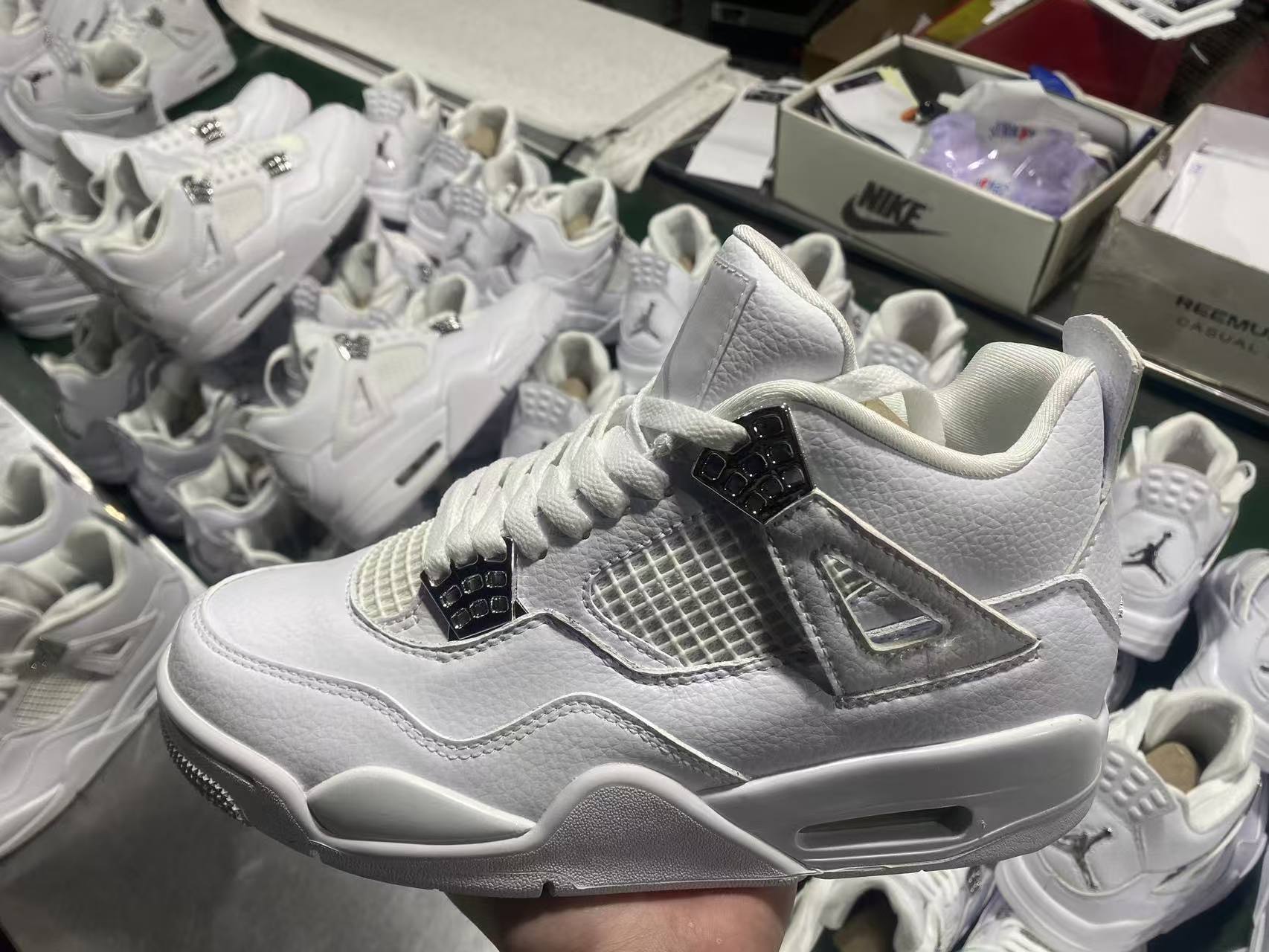 S版AJ4代，今日白银出货