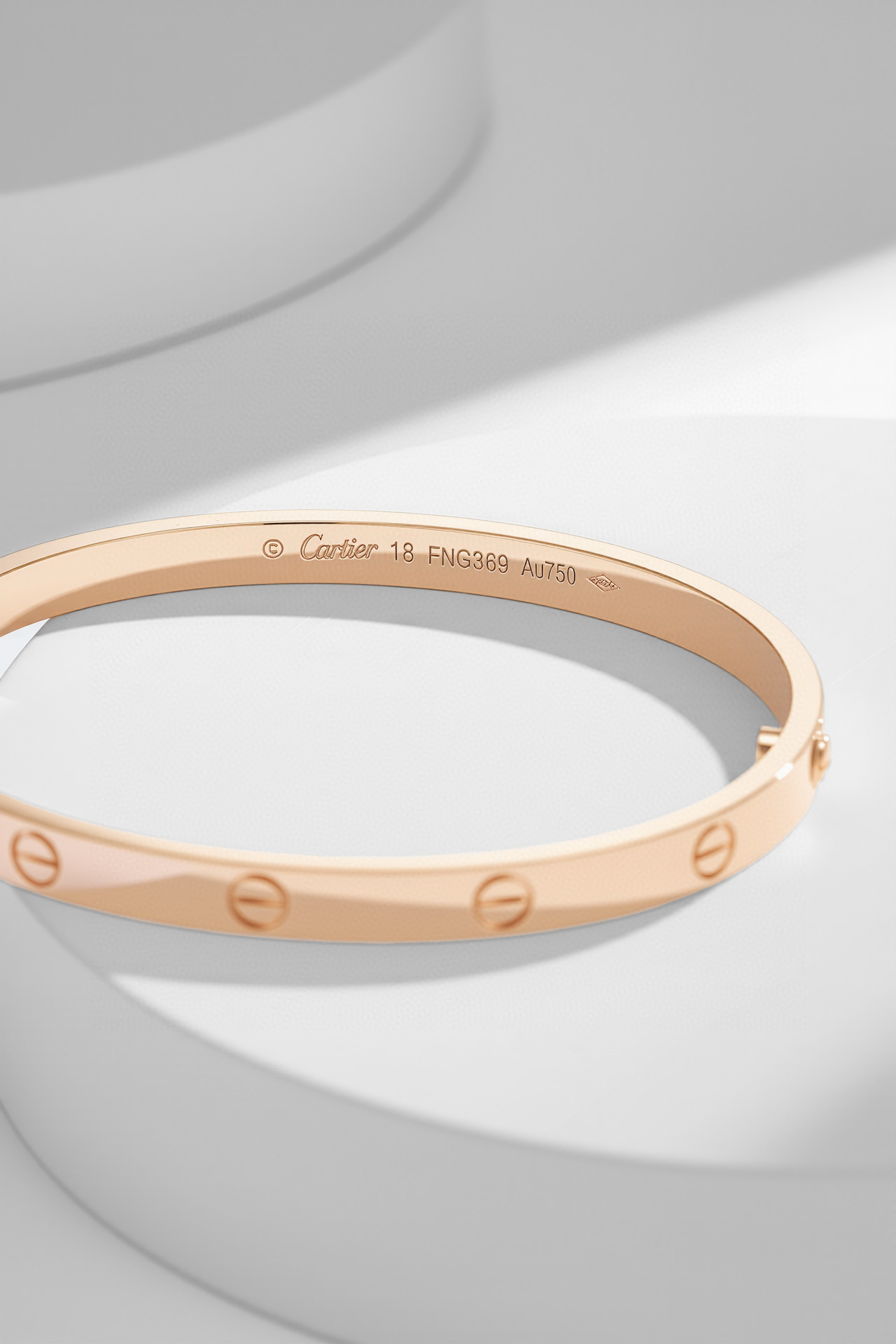 Cartier 卡地亚新款中号手镯 承载着无尽的爱与美好
