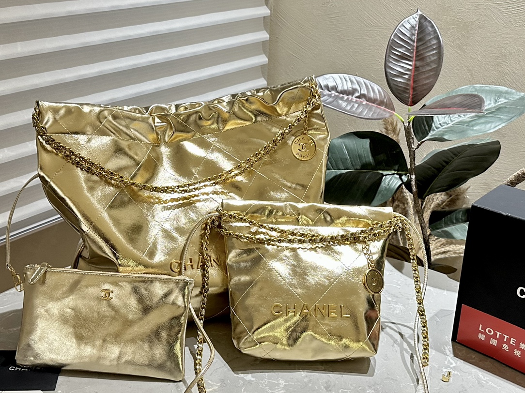Chanel 2.55 Taschen Handtaschen Umhängetaschen  & Schultertaschen Schwarz Gold Gelb Offene Arbeiten Rindsleder Lackleder Frühling/Sommer Kollektion Vintage Lässig