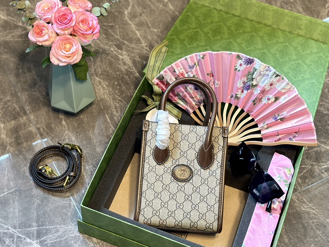 Gucci GG Supreme Torby typu crossbody i na ramię Brązowy Złoto Płótno Tkanina Mini