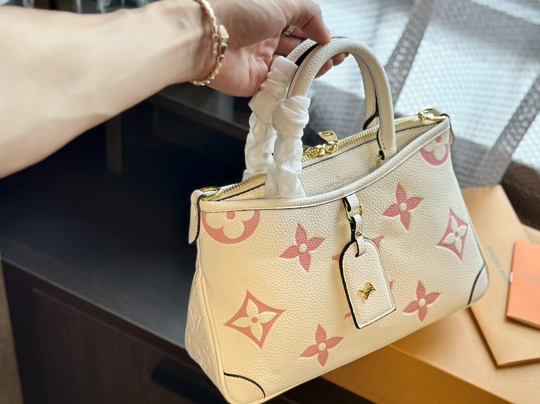 Louis Vuitton Handbags Crossbody & Shoulder Bags Online Sales