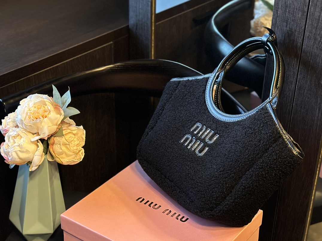 MiuMiu Tote Bags Lambswool Fall/Winter Collection