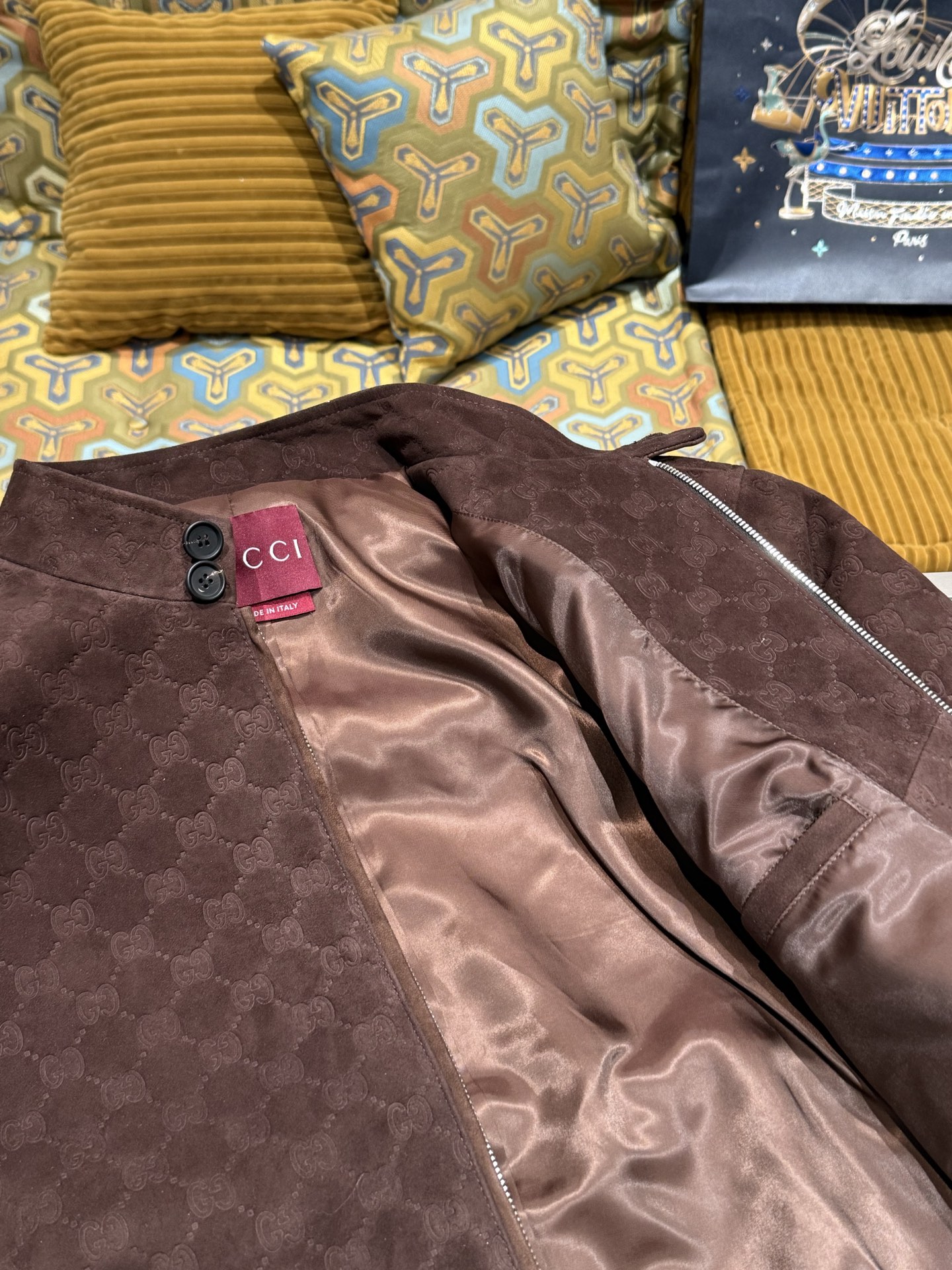 Gucci hombres chaqueta bomber GUCCI en relieve — photo 7