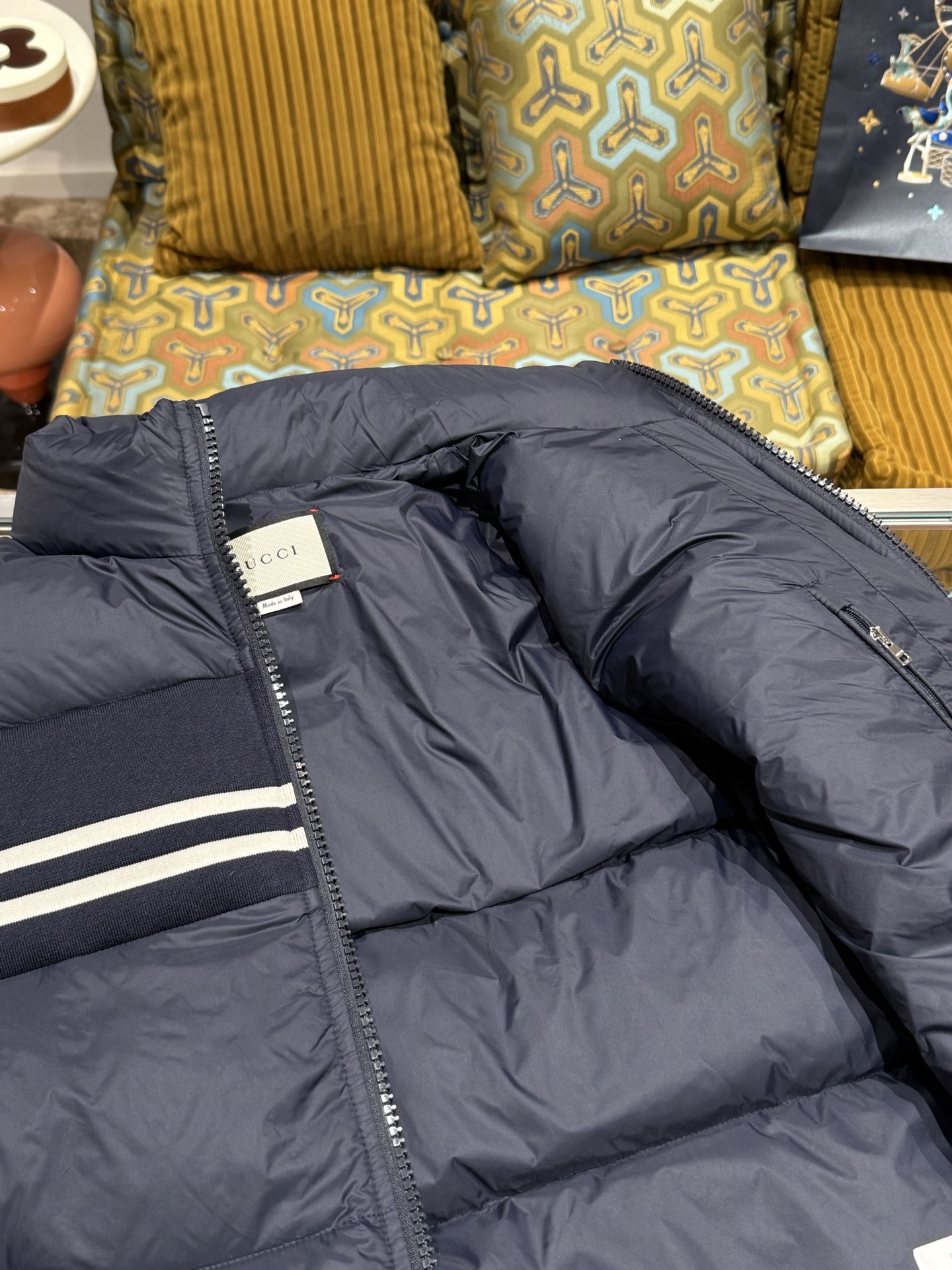 Gucci men [Free shipping with SF Express] GUCCI patchwork down jacket — photo 9