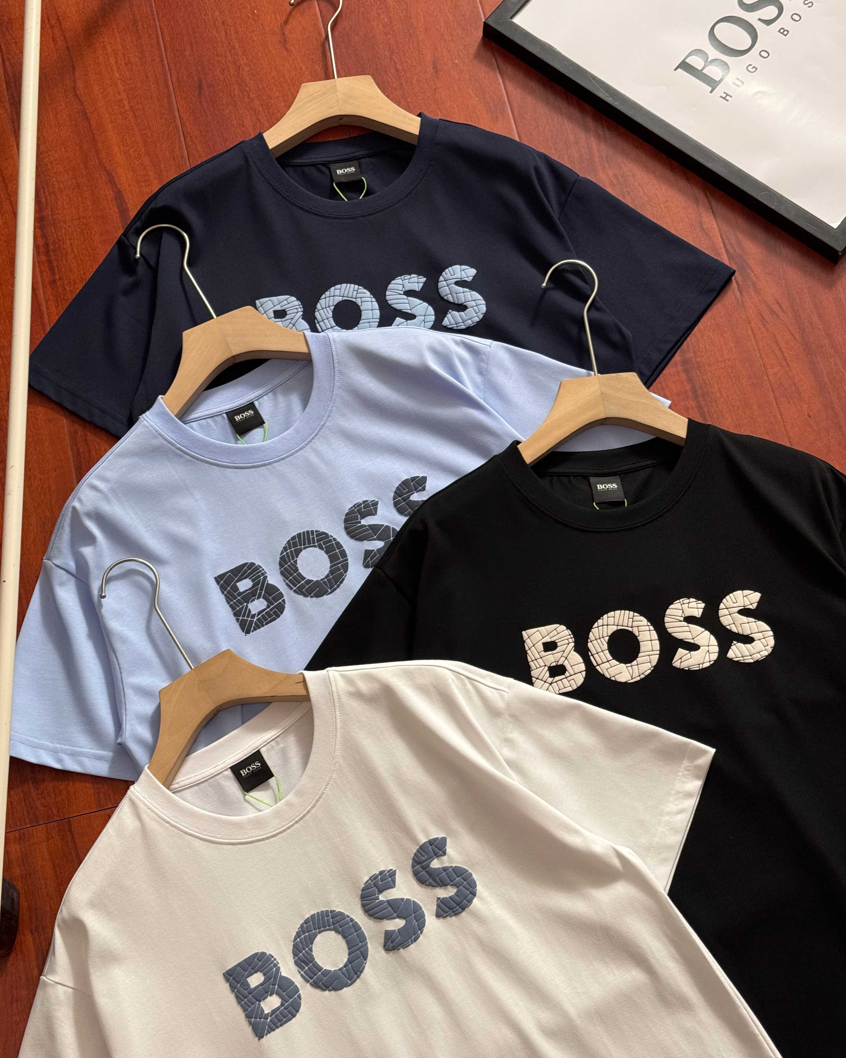 Alternative view of T-Shirt 03037