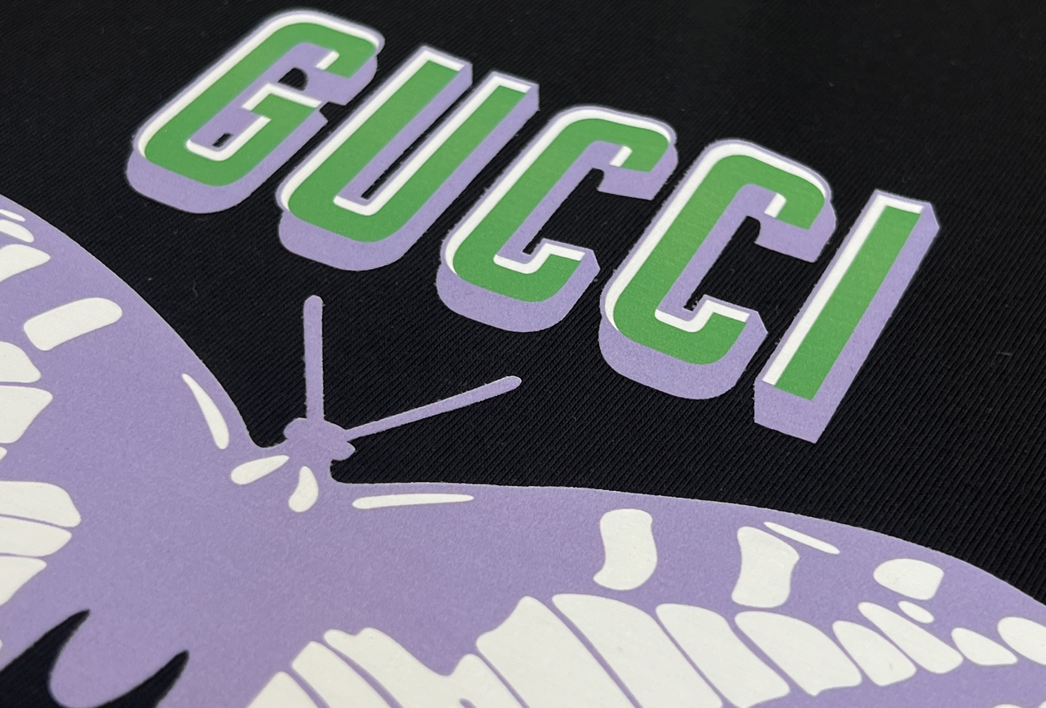 90💰
👑新款短袖上新🆕🆕:2025 GUCCI 新品限定走秀款,撞色蝴蝶🦋🦋字母数码印花T恤,源版开发定制,全棉材质,复古高级,全新工艺,活性印花工艺处理,撞色蝴蝶字母印花,简约宽松版型整体上身时髦,日常百搭,全新定制辅料,男女同款,小红书爆款推荐,🉑当情侣款哦!🦋🦋
颜色:黑色/白色
尺码:M—L—XL—2XL
M——胸围54 肩宽52 衣长70 袖长22.5
(建议身高170-173厘米)
(建议体重110-135斤)
L——胸围 56 肩宽54 衣长72 袖长23
(建议身高173-175厘米)
(建议体重135-160斤)
XL——胸围58 肩宽56 衣长74 袖长23.5
(建议身高175-180厘米)
(建议体重160-185斤)
2XL——胸围60 肩宽58 衣长76 袖长24
(建议身高180-185厘米)
(建议体重185-210斤)
👑温馨提示:手工平铺测量,误差在1-2cm内属于正常范围