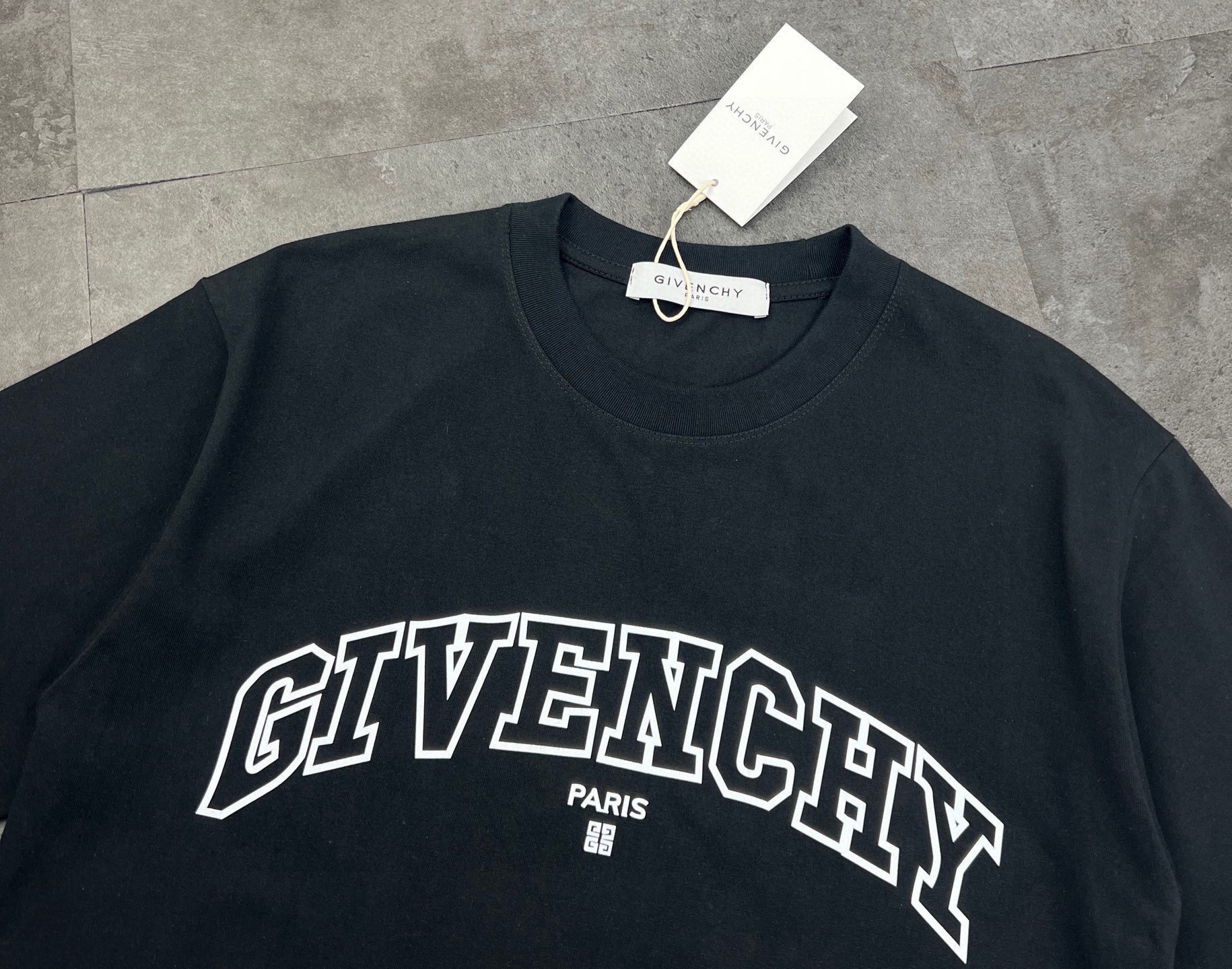 Alternative view of T-Shirt 00776