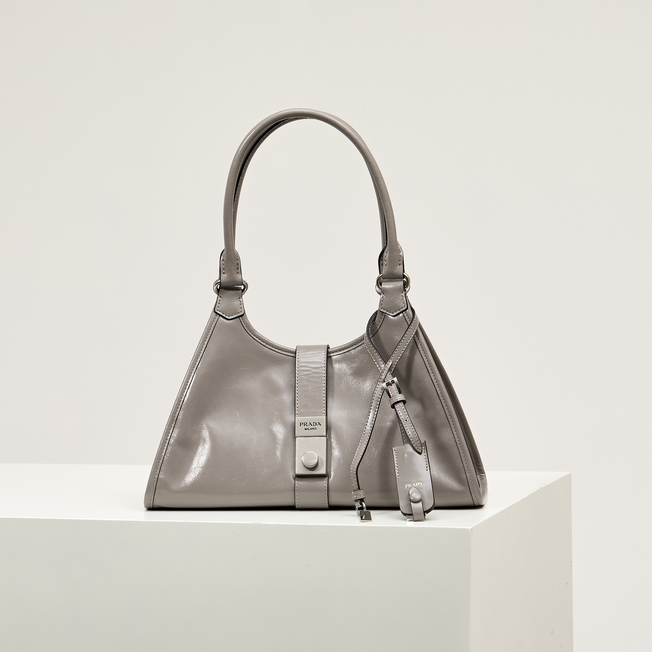 【Fábrica original de primera calidad】🎉Nuevo🎉1BG563/Gris púrpura/Último modelo de pasarela primavera-verano🎉🎉 Las lí…