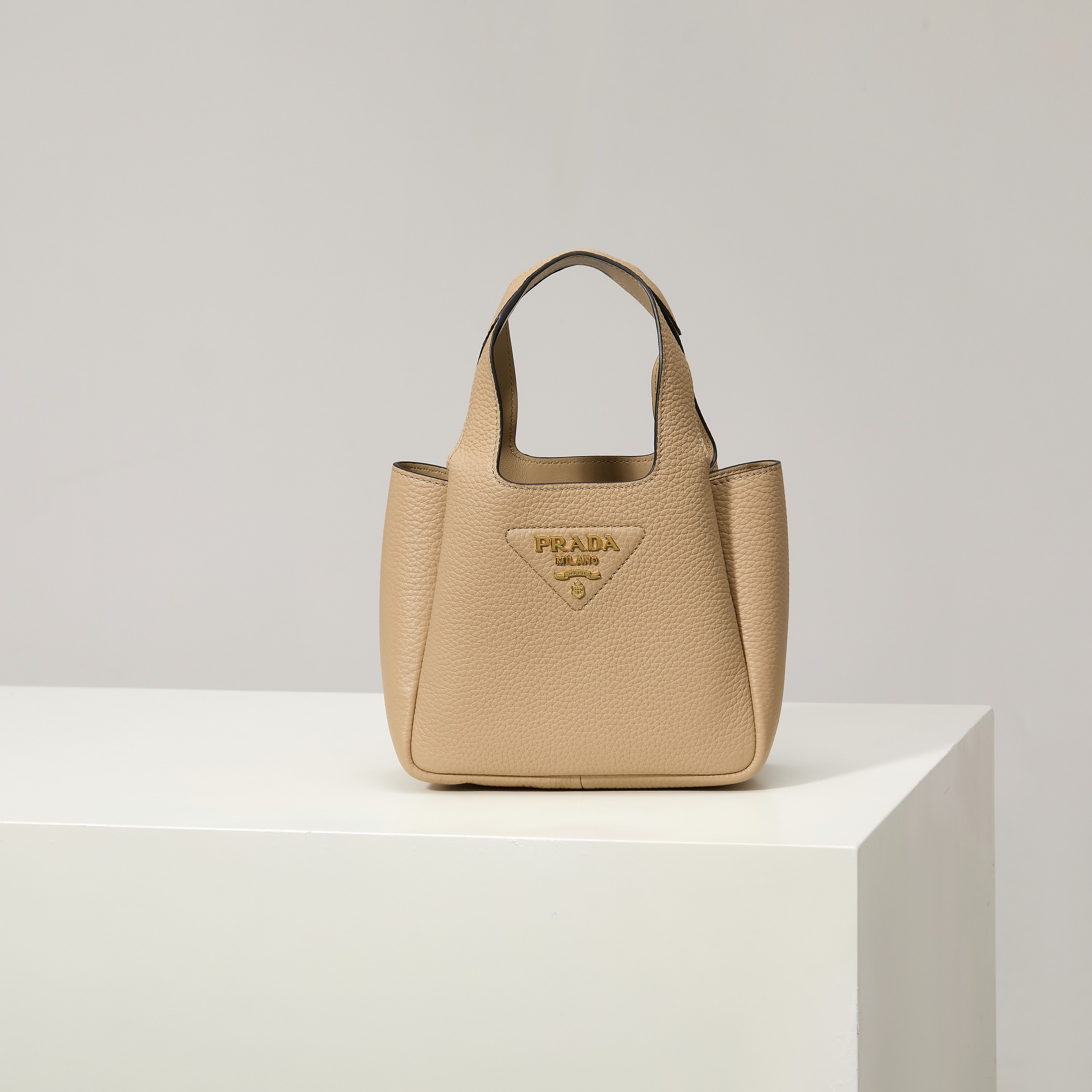 【Fábrica original de primera calidad】Último modelo 2025 Bolso tote cesta mini 🎉1BA349 hebilla dorada/marrón té/🎉🎉 Es…