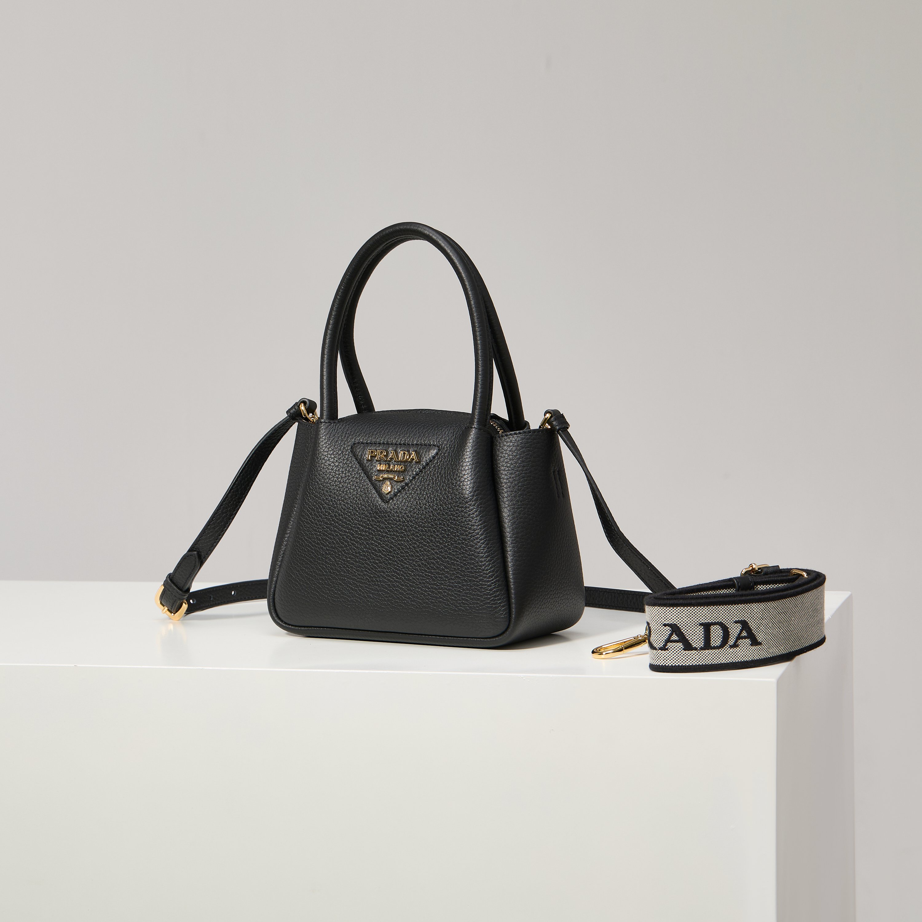 NO:602387,Model 1BA362/Black More detailed pictures, Prada [price based on volume], prada19860909型号1BA362/黑色 更多细节图,普拉达【跑量价】,prada,Bag