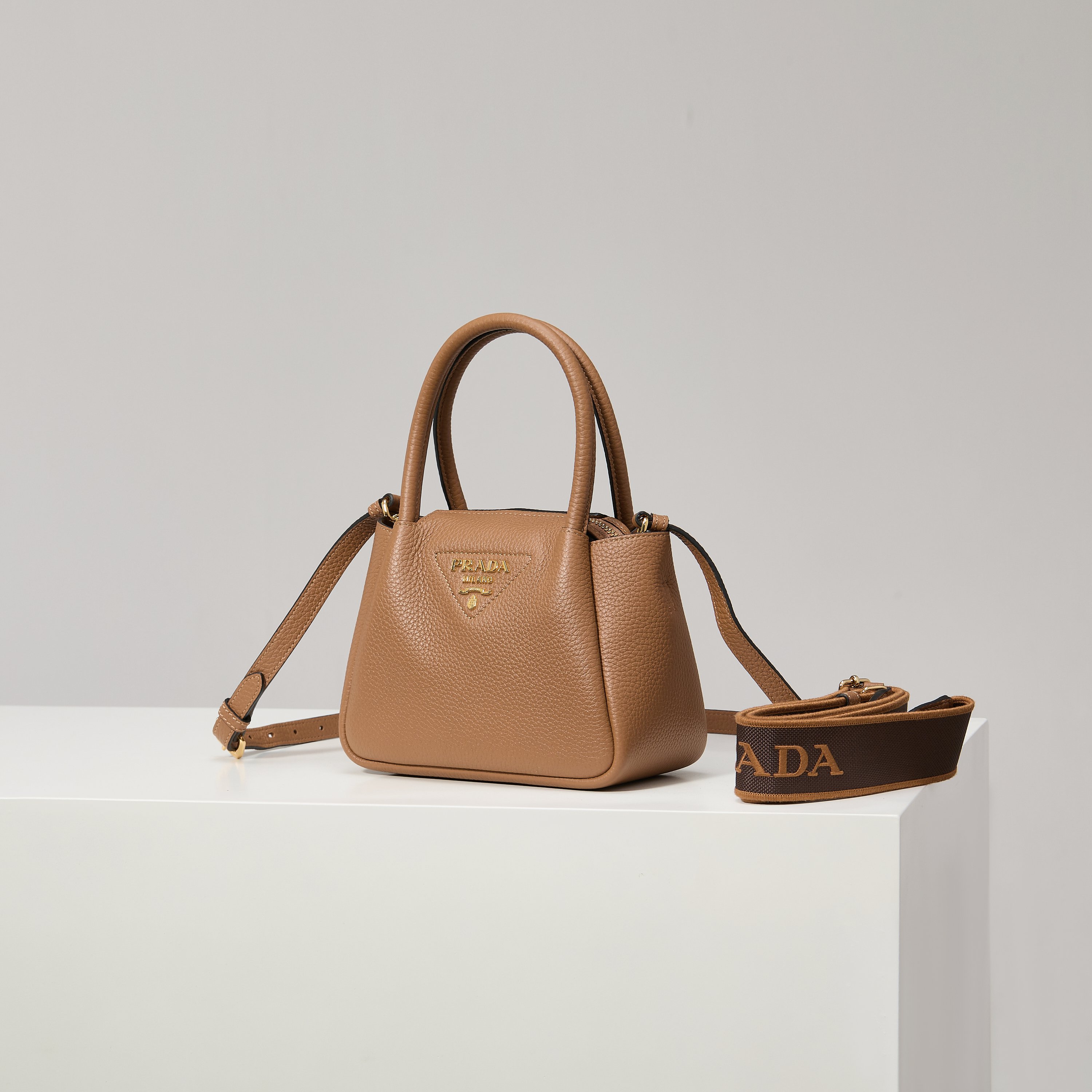 NO:602397,Model 1BA362/Caramel More detailed pictures, Prada [price based on volume], prada19860909型号1BA362/焦糖 更多细节图,普拉达【跑量价】,prada,Bag