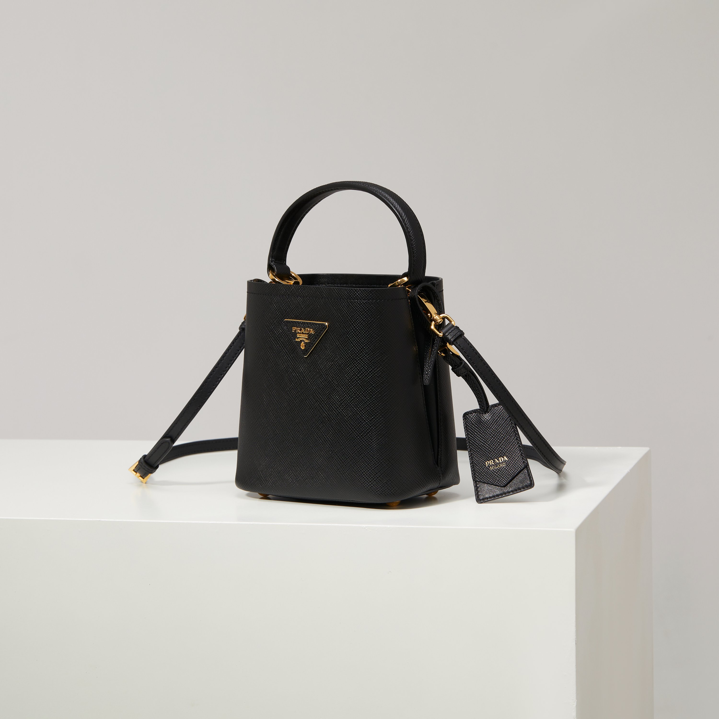 NO:602414,Model 1BA217 black/black lining sheepskin More detailed pictures, Prada [price based on volume], prada, sheepskin19860909型号1BA217黑色/黑内里羊皮 更多细节图,普拉达【跑量价】,prada,sheepskin,Bag