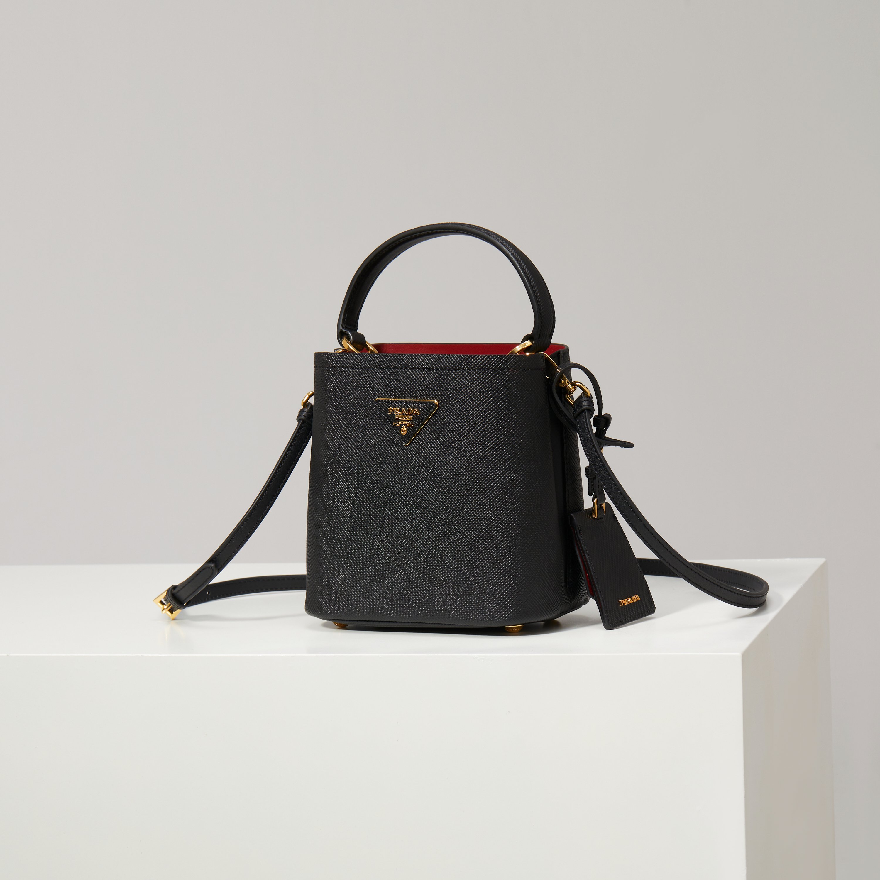 NO:602396,Model 1BA217 black/red lining sheepskin More detailed pictures, Prada [price based on volume], prada, sheepskin19860909型号1BA217黑色/红内里羊皮 更多细节图,普拉达【跑量价】,prada,sheepskin,Bag