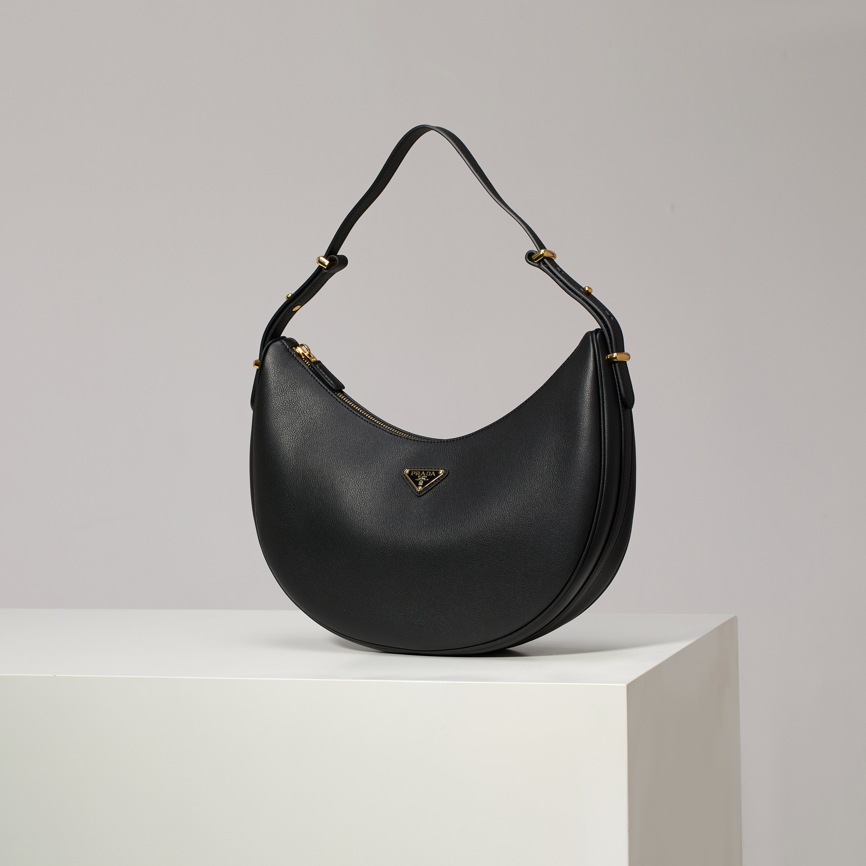 NO:602351,Model 1BC212 Black More detailed pictures, Prada [price based on quantity], prada19860909型号1BC212黑色 更多细节图,普拉达【跑量价】,prada,Bag