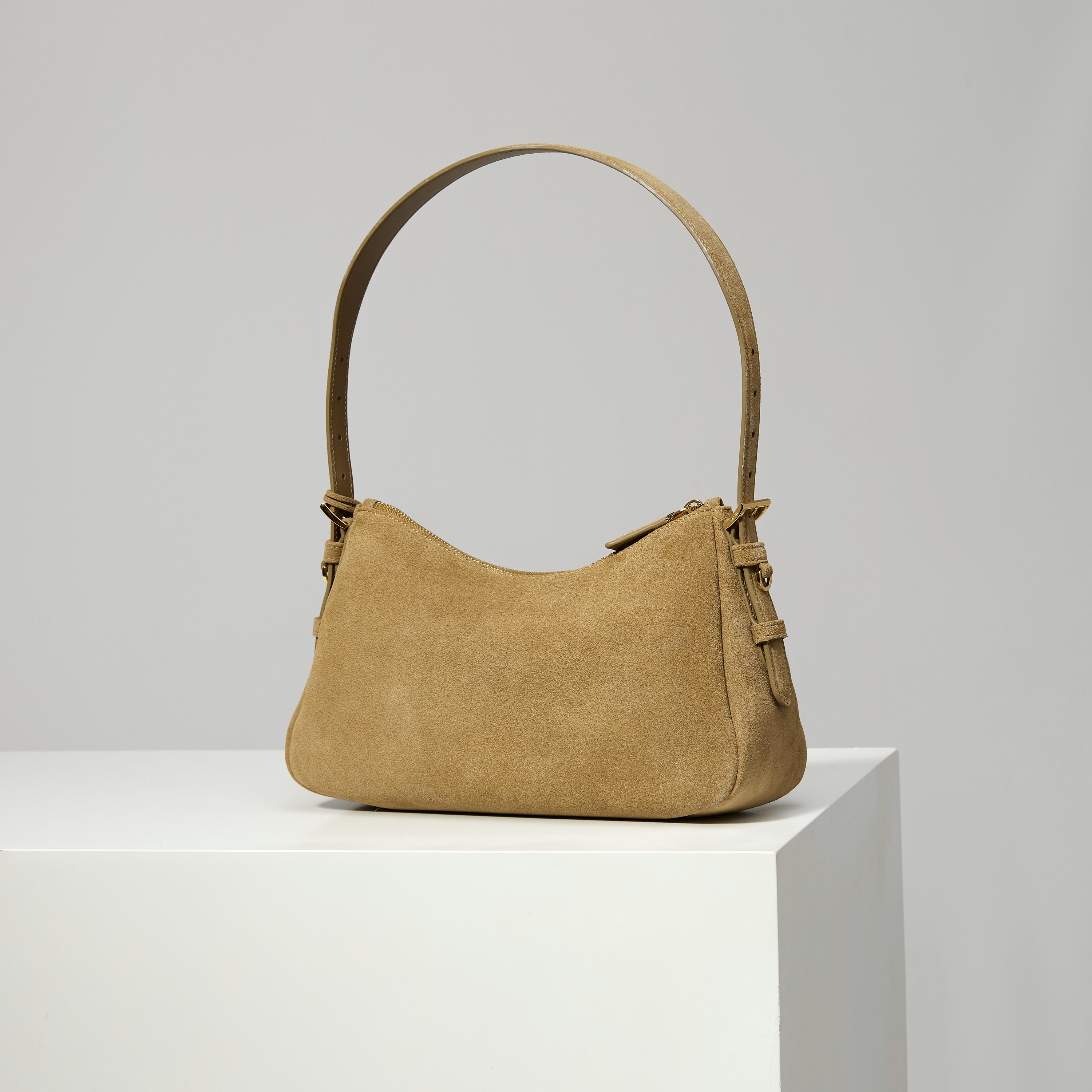 型号：1BC229/肉桂色/磨砂皮
更多细节图🔥🔥🔥