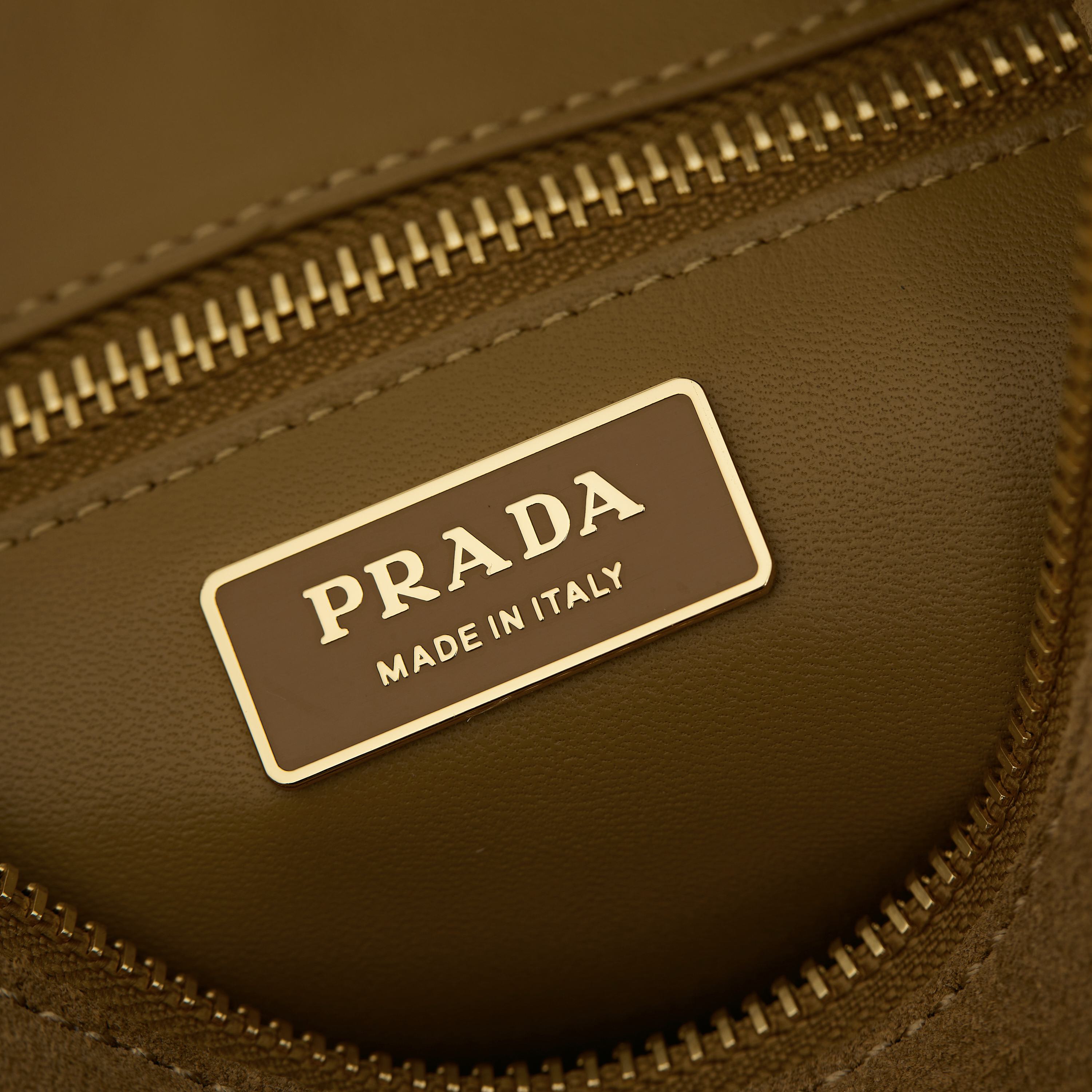 型号：1BC229/肉桂色/磨砂皮
更多细节图🔥🔥🔥