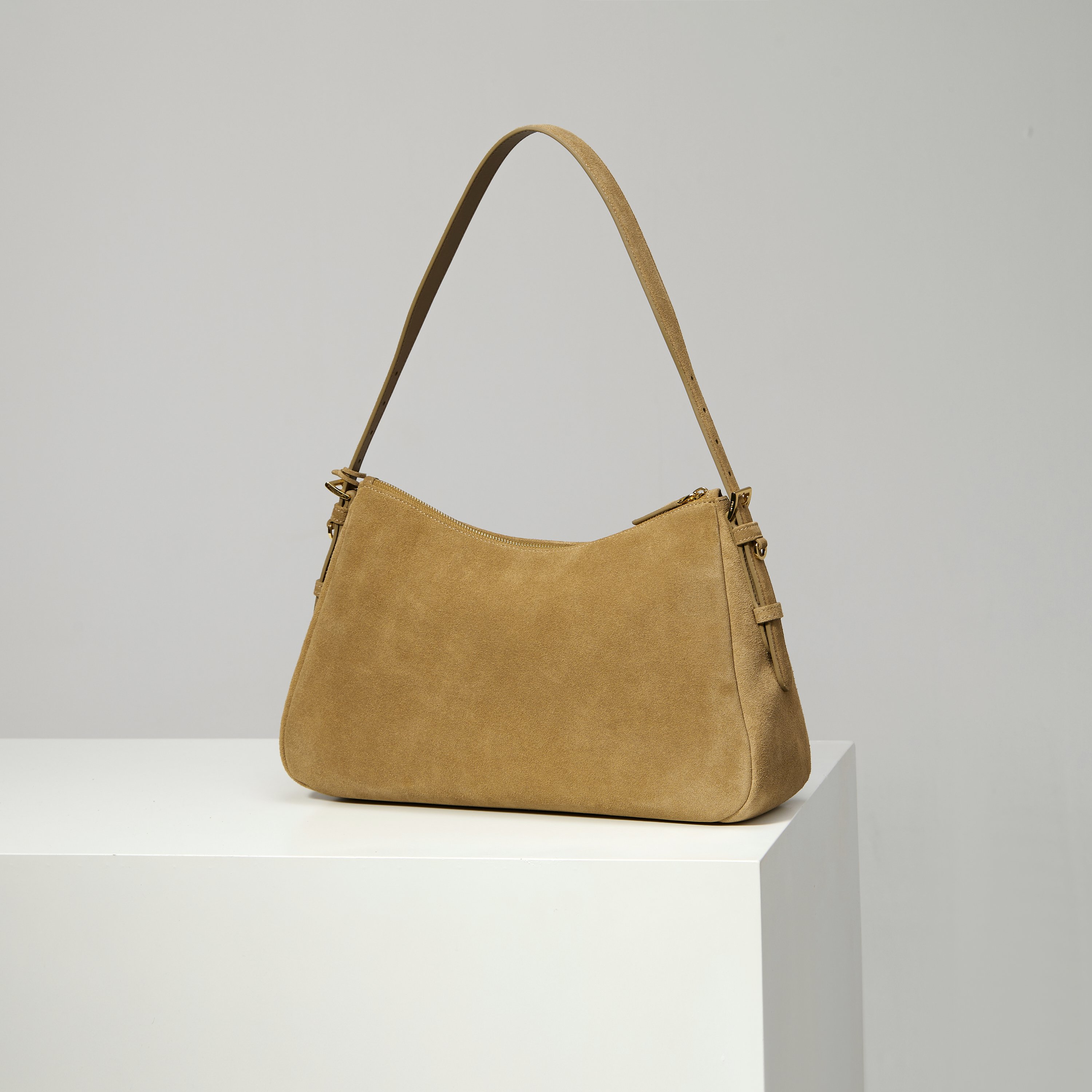 型号：1BC228/肉桂色/磨砂皮
更多细节图🔥🔥🔥