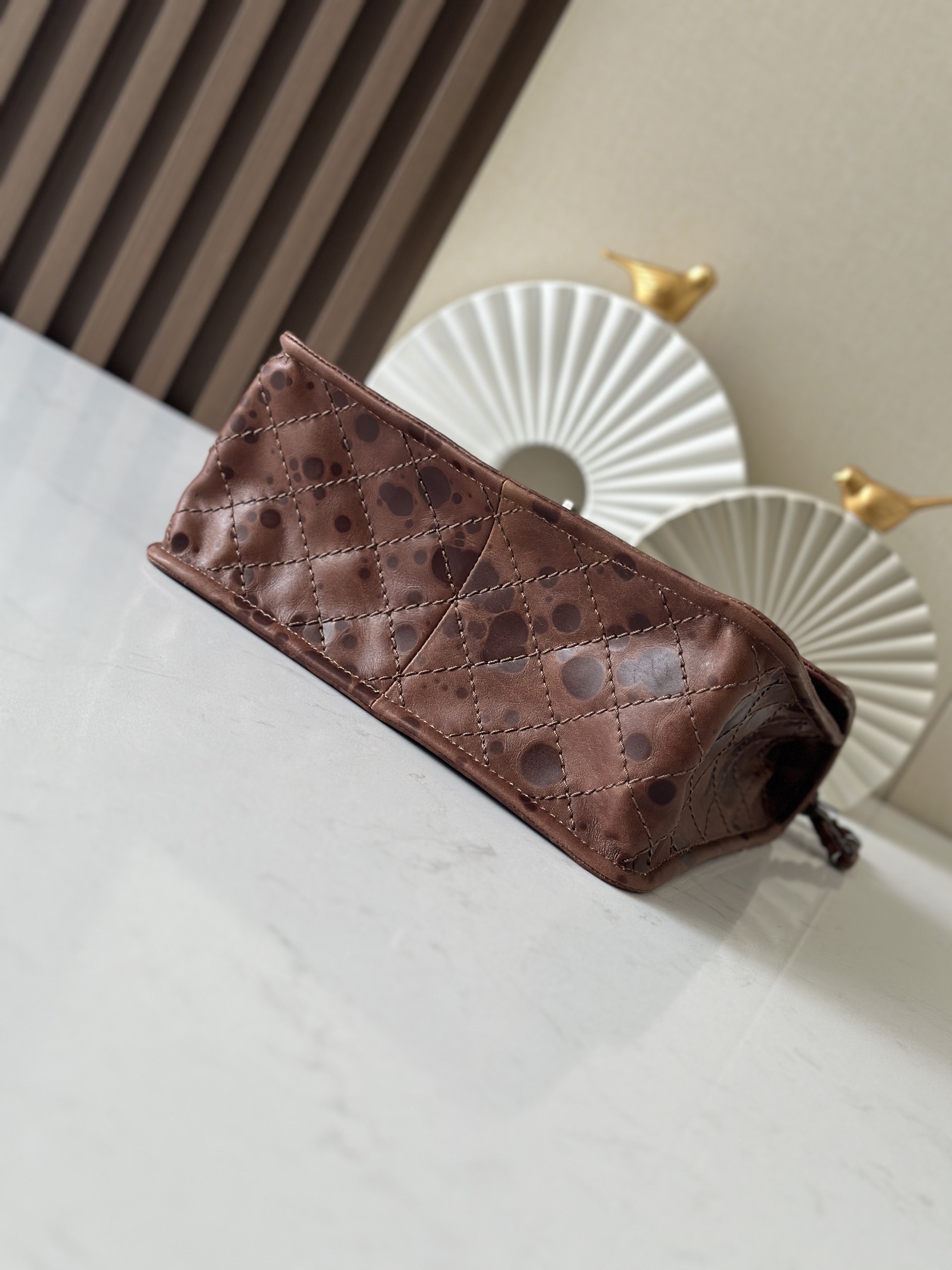 Chanel Vintage树脂皮翻盖豆腐包