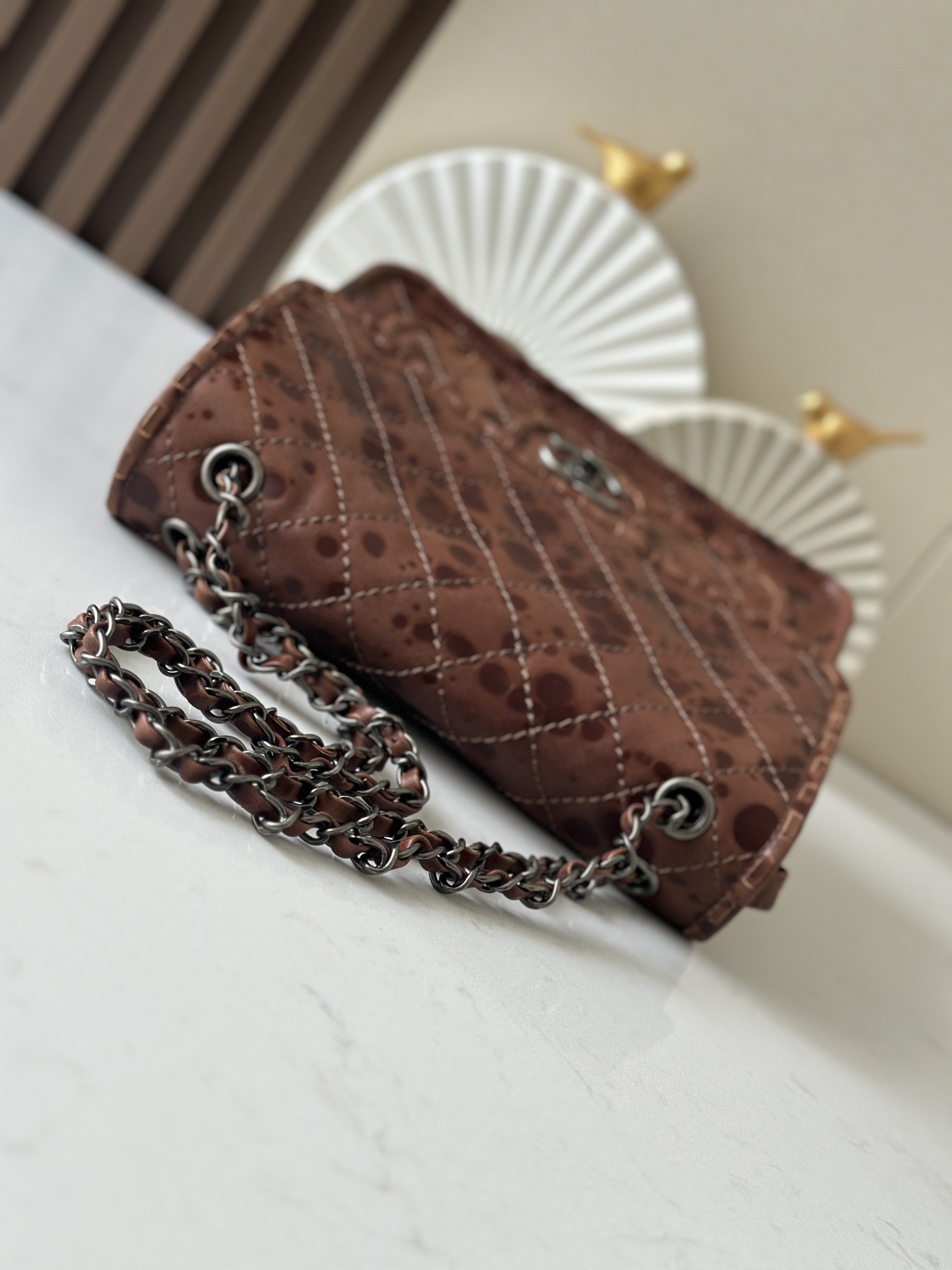 Chanel Vintage树脂皮翻盖豆腐包