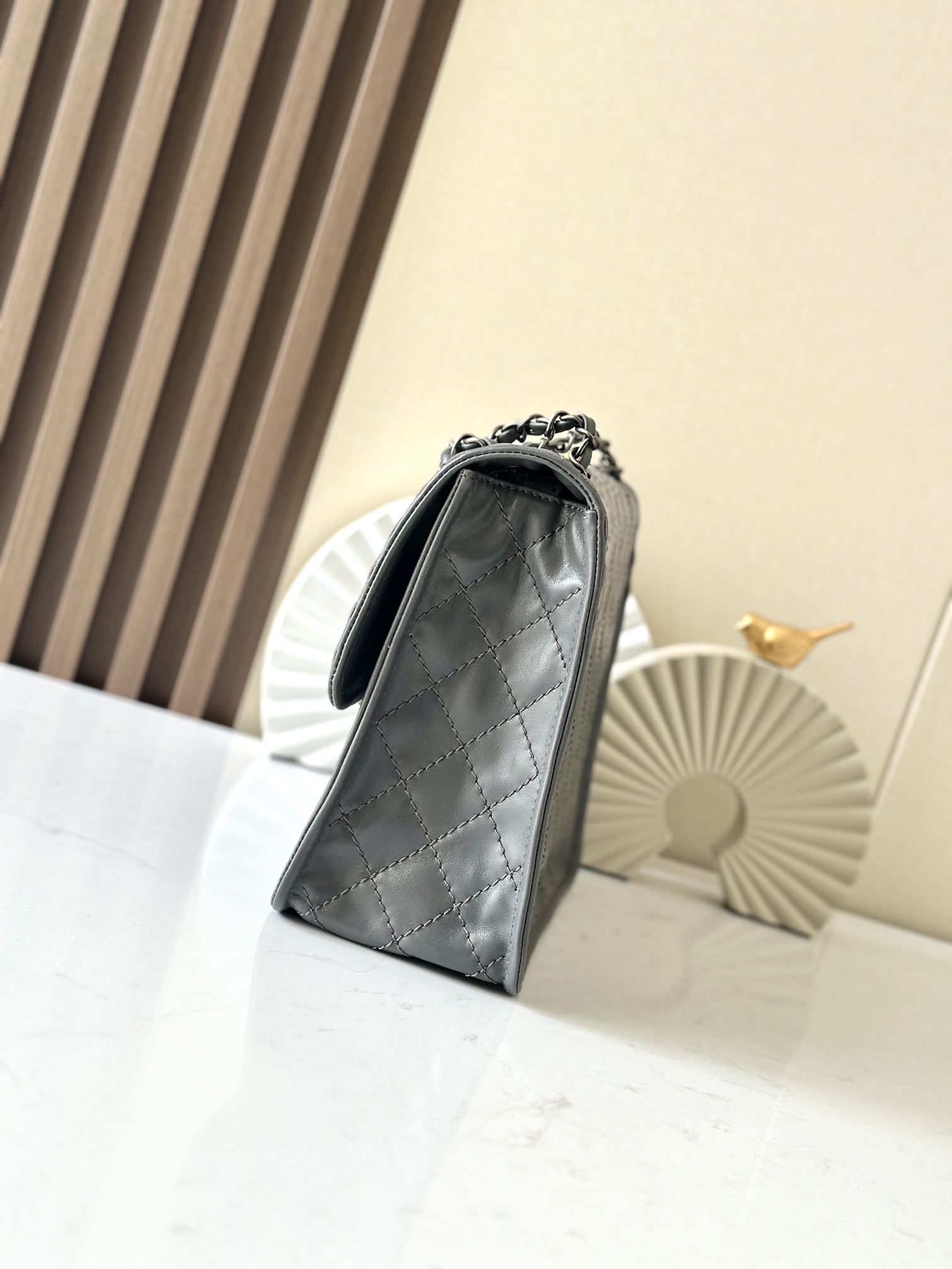 Chanel Vintage树脂皮翻盖豆腐包