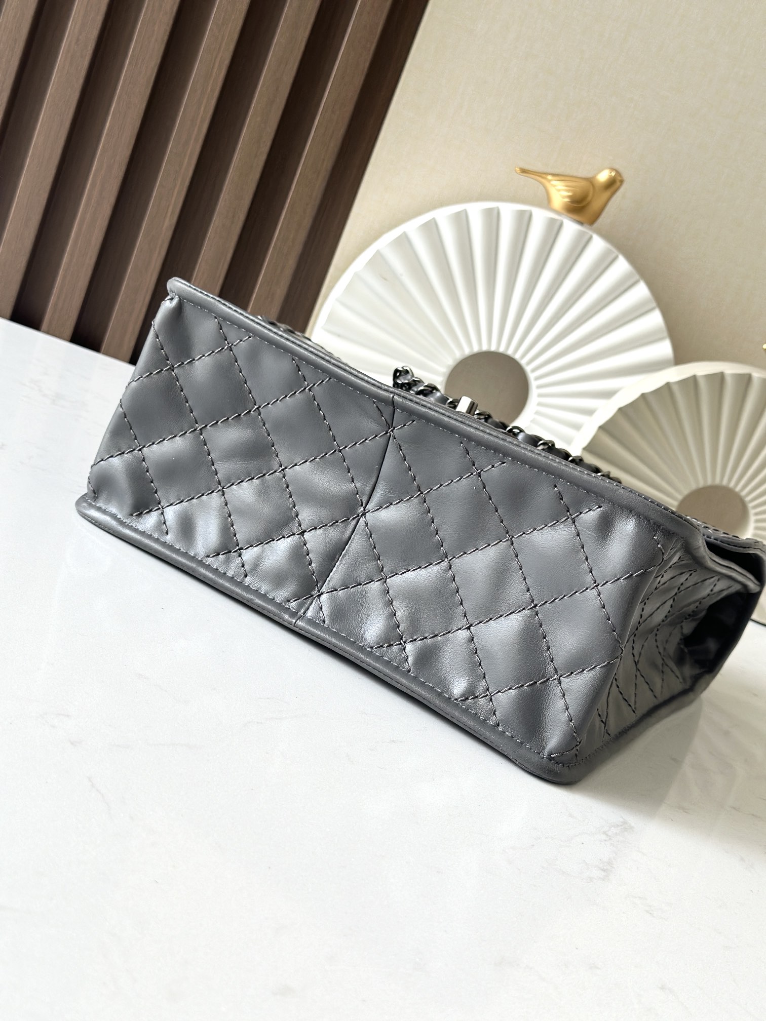 Chanel Vintage树脂皮翻盖豆腐包