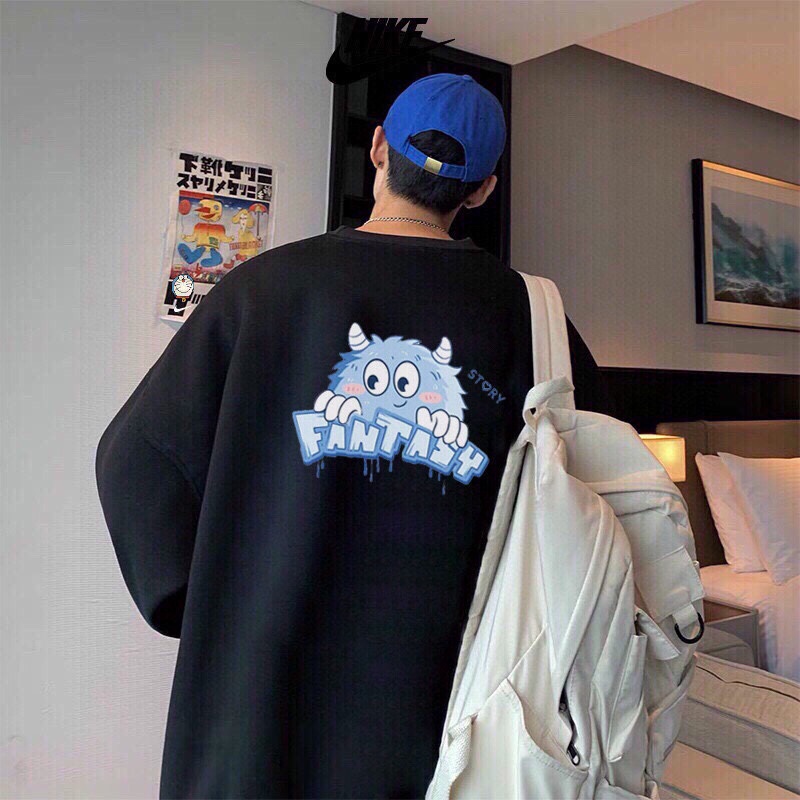 💰185
ADIDAS Original 三叶草 小怪兽系列 阿迪达斯 休闲宽松圆领卫衣 运动户外上衣 男女同款
设计灵感:
萌趣小怪兽大面积图案印制于背后,吸睛无数。
浓厚的色彩在安静的生活里留下一抹独特的印记~
正面经典三叶草logo,居中印制,彰显品牌调性。
面料工艺:
1.甄选320g四面弹氧气面料,打造三维立体空间,面料兼具厚度质感与弹性,吸湿透气,穿着贴合不紧绷,舒适有型。
2.领口/袖口/下摆罗纹均采用高密度拼接技术,方便穿脱,舒适升级。
3.宽松版型,基础上配合高端肩部剪裁,勾勒硬朗线条,不失质感格调。
4.领口固形压条,有效保持颈部线条流畅。
5.下摆双排车缝线做工精细,细节精致,提升穿搭质感。
6.原版烫印领标+原版吊牌,品质跃现。
尺码数据:
M【170cm】:衣长70/胸围112/(适合130斤以内)
L【175cm】:衣长73/胸围118/(适合160斤以内)
XL【180cm】:衣长75/胸围124/(适合190斤以内)
注意⚠️:
落肩袖设计,版型偏大。
平时穿着效果偏合身的朋友建议选择小一个码数。