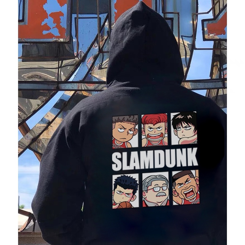 💰205
Air Jordan 乔丹 slamdunk 灌篮高手六宫格 宽松休闲连帽卫衣 男女同款 情侣款
💡:帽绳如不喜欢,可自行抽出拆卸,廓形帽衫玩转不同穿法。
设计灵感:
灌篮高手角色六宫格,每个人物都是不同的表情,十分生动。
搭配SLAMDUNK大字母,设计感十足!
面料工艺:
1.甄选320g新氧棉面料,触感细腻柔滑,吸湿透气,柔软自带支撑感。
2.弹力罗纹收口,后领保形织带,有效防止肩部坍塌和变形。
4.显瘦双肩线领口,贴肤面透气舒适。
5.下摆双排车缝线做工精细,缝合自然,公正有序。
6.双层帽子,厚实硬挺不软塌。
尺码数据:
M【170cm】:衣长70/胸围112/(适合130斤以内)
L【175cm】:衣长73/胸围118/(适合160斤以内)
XL【180cm】:衣长75/胸围124/(适合190斤以内)
注意⚠️:
落肩袖设计,版型偏大。
平时穿着效果偏合身的朋友建议选择小一个码数。