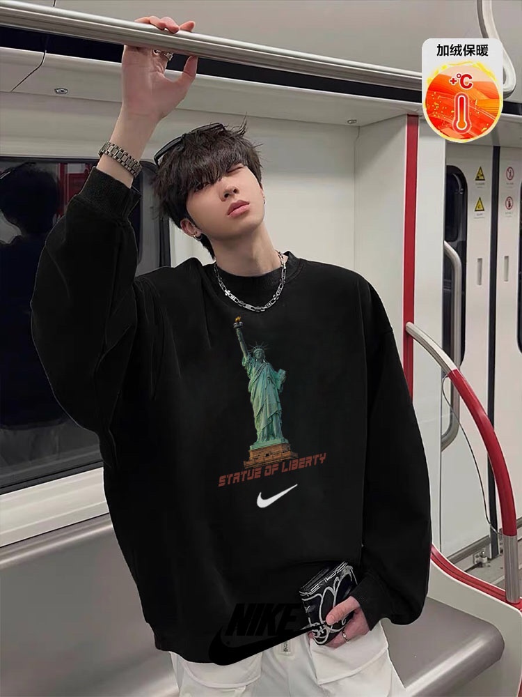 💰185
NIKE 耐克 自由女神🗽加绒保暖圆领卫衣 男女同款
采用原版定制420g轻氧棉面料内里超重磅设定 银狐绒加绒内里 索温蓄热 不惧寒冷
搭配原版320g 2x2螺纹 高密拼接不易变形。
原版领标 吊牌 一应俱全 品质升级。
颜色:黑 麻灰
尺码:M L XL(尺码表图9)
注:
落肩袖设计 版型偏大
平时穿衣习惯偏合身 建议选小一码