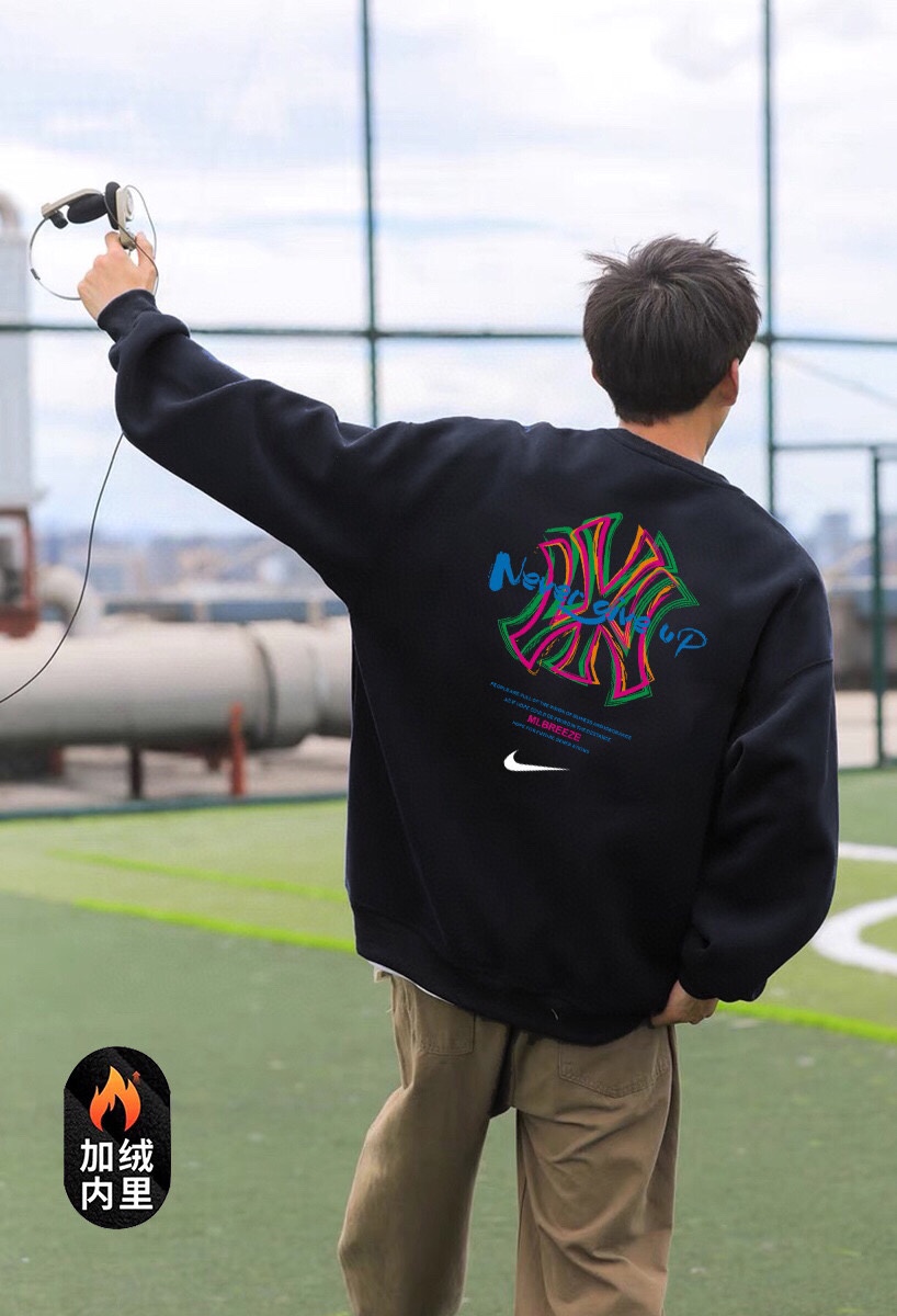 💰185
NIKE 耐克 MLB 联名系列 加绒保暖 圆领卫衣 男女同款
采用原版定制420g轻氧棉面料 内里超重磅设定 银狐绒加绒内里 索温蓄热 不惧寒冷
搭配原版320g 2x2螺纹 高密拼接不易变形。
原版领标 吊牌 一应俱全 品质升级。
颜色:白 黑
尺码:M L XL(尺码表图9)
注:
落肩袖设计 版型偏大
平时穿衣习惯偏合身 建议选小一码